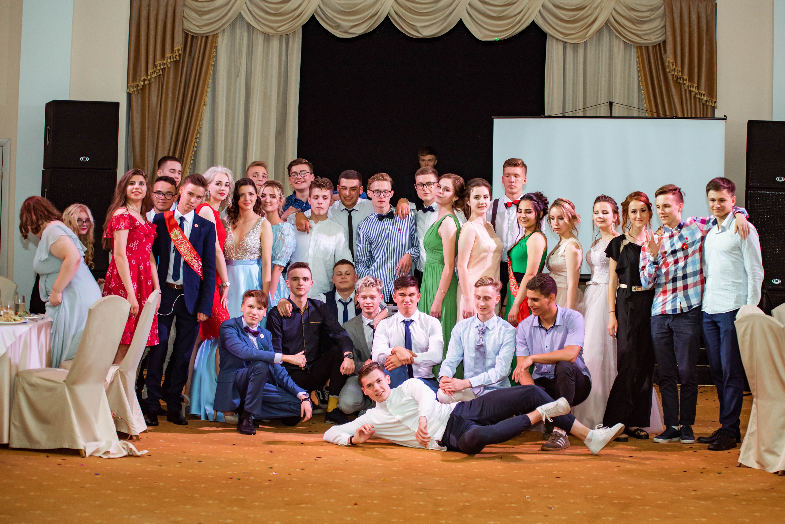 31 школа Выпускной 2019. Выпускные альбомы в Подольске Москве и МО