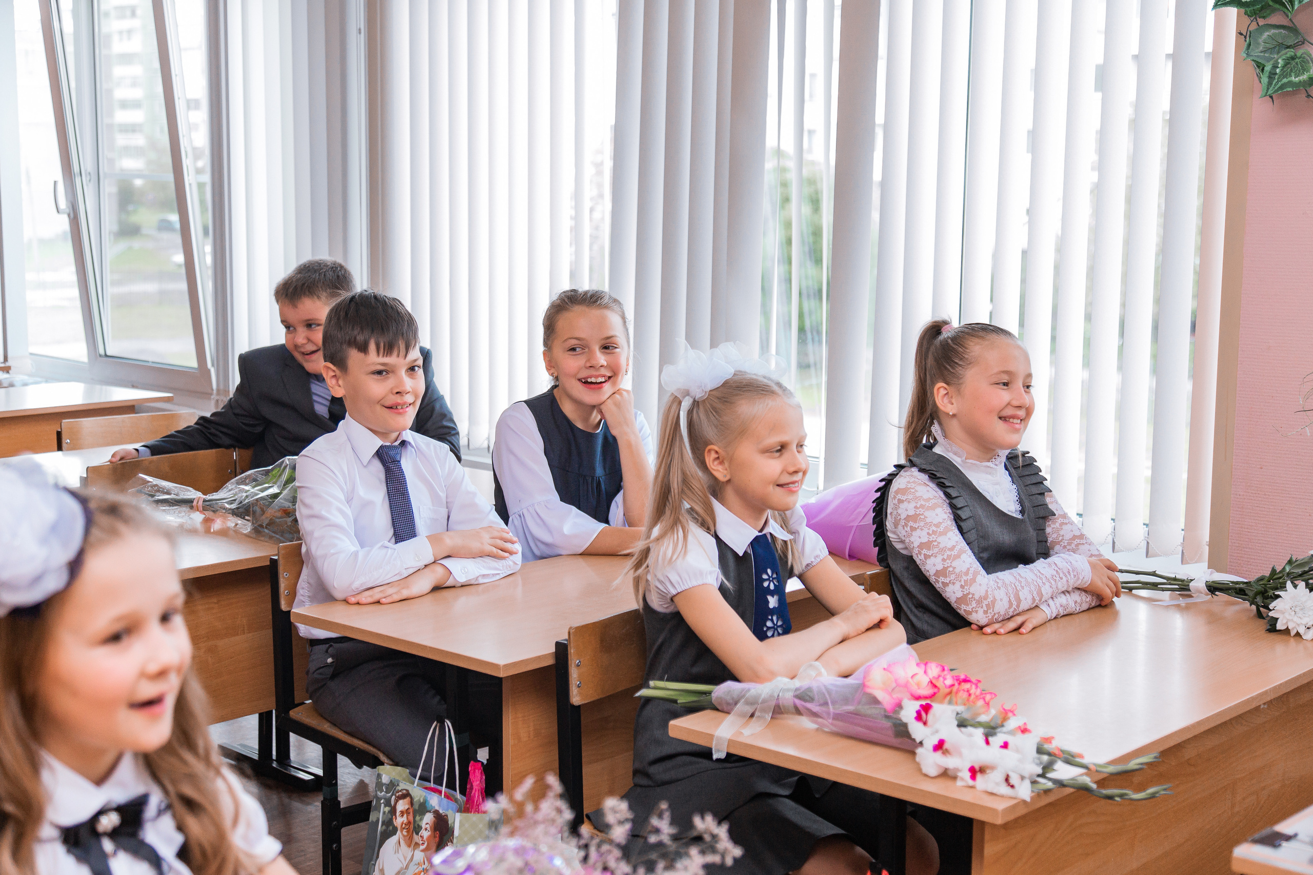 1 сентября для 4 класса. Выпускные альбомы в Подольске Москве и МО