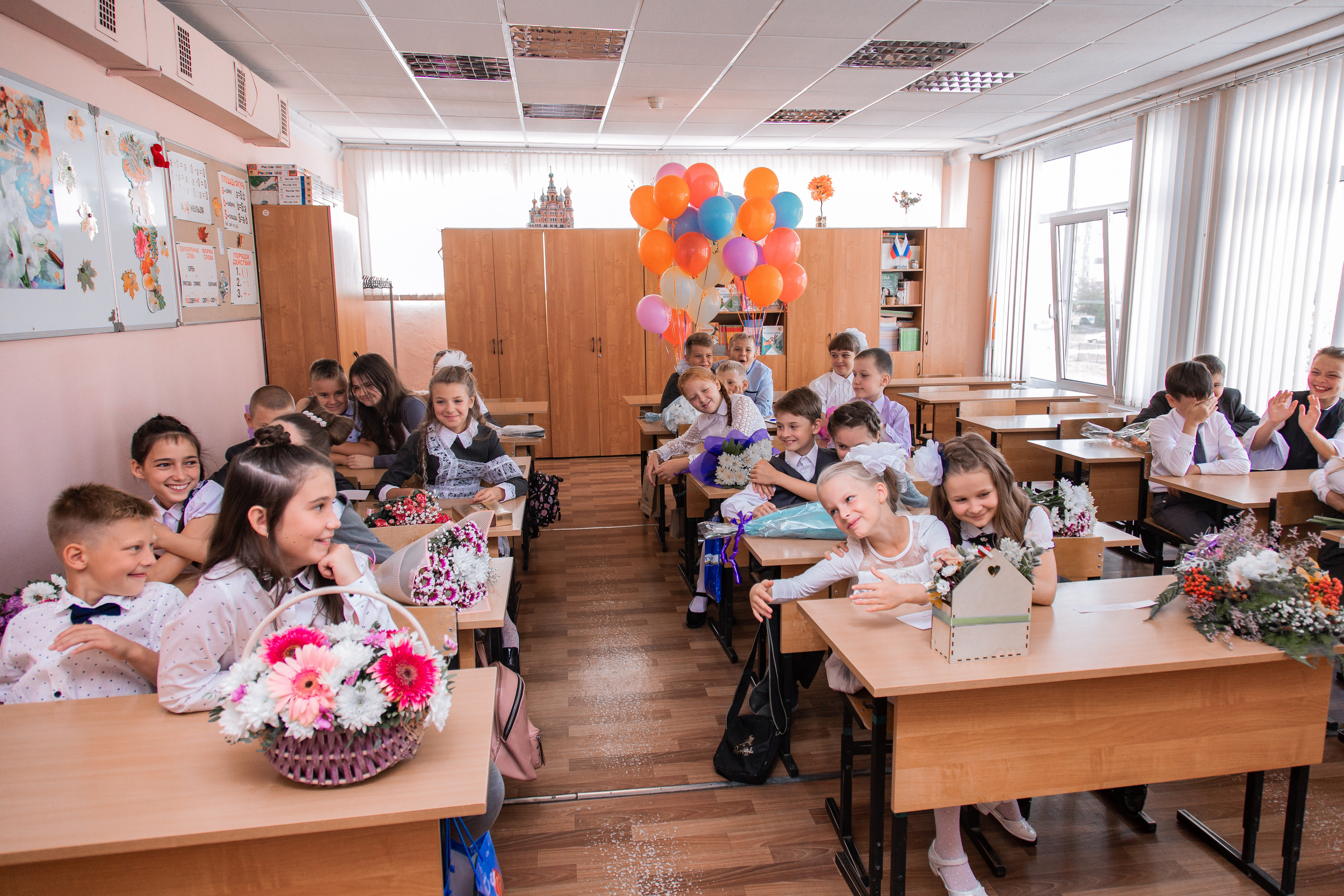 1 сентября для 4 класса. Выпускные альбомы в Подольске Москве и МО