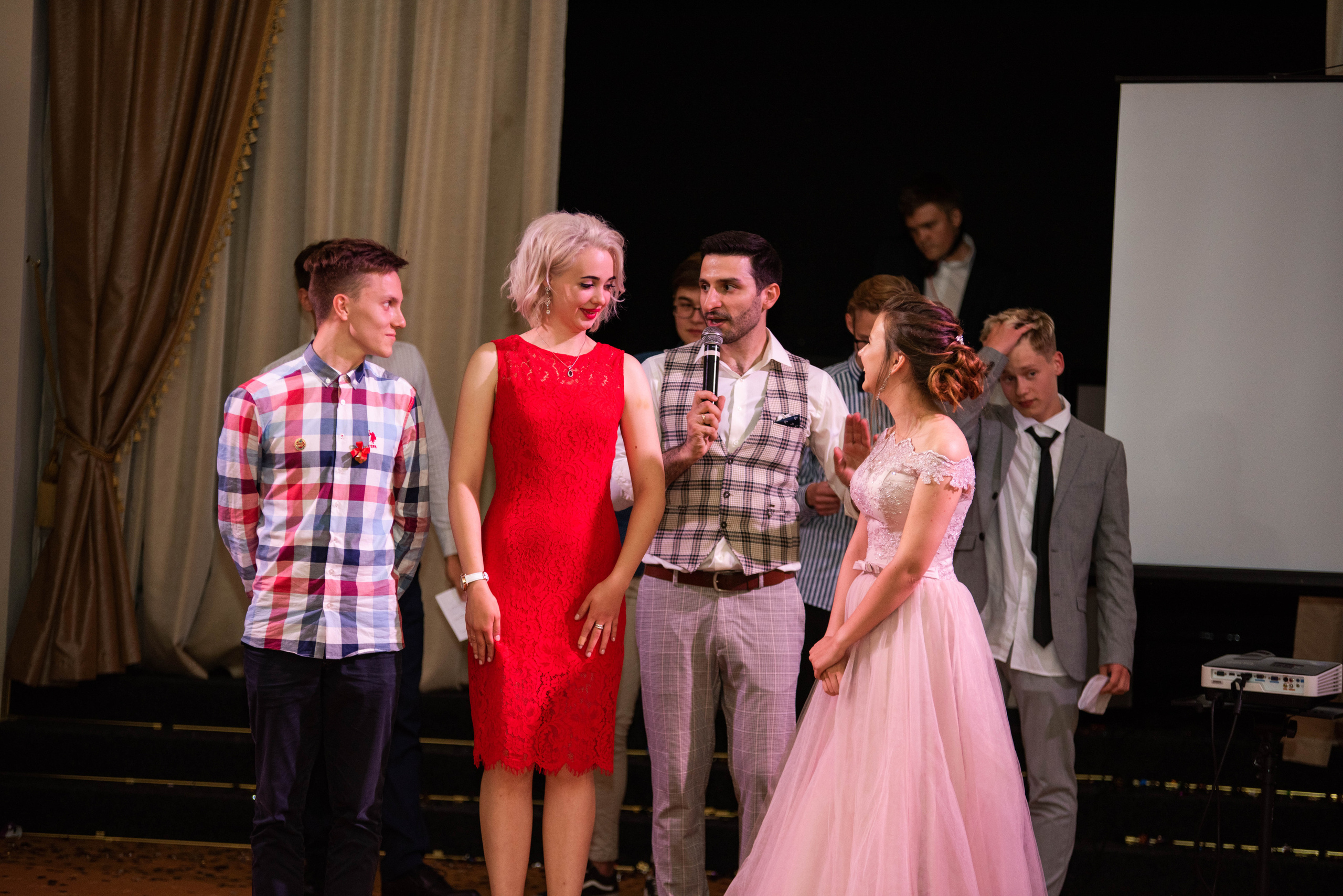 31 школа Выпускной 2019. Выпускные альбомы в Подольске Москве и МО