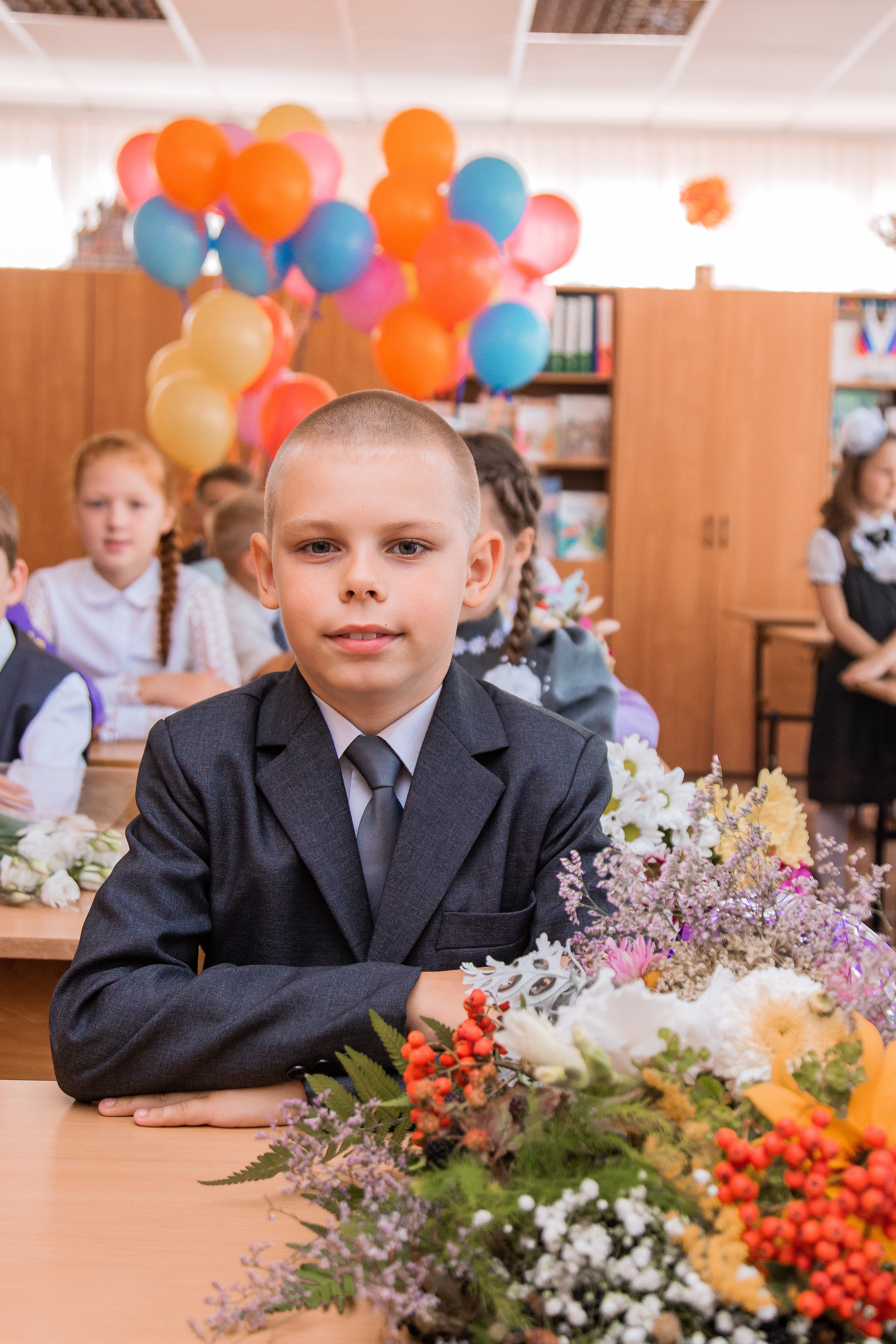 1 сентября для 4 класса. Выпускные альбомы в Подольске Москве и МО