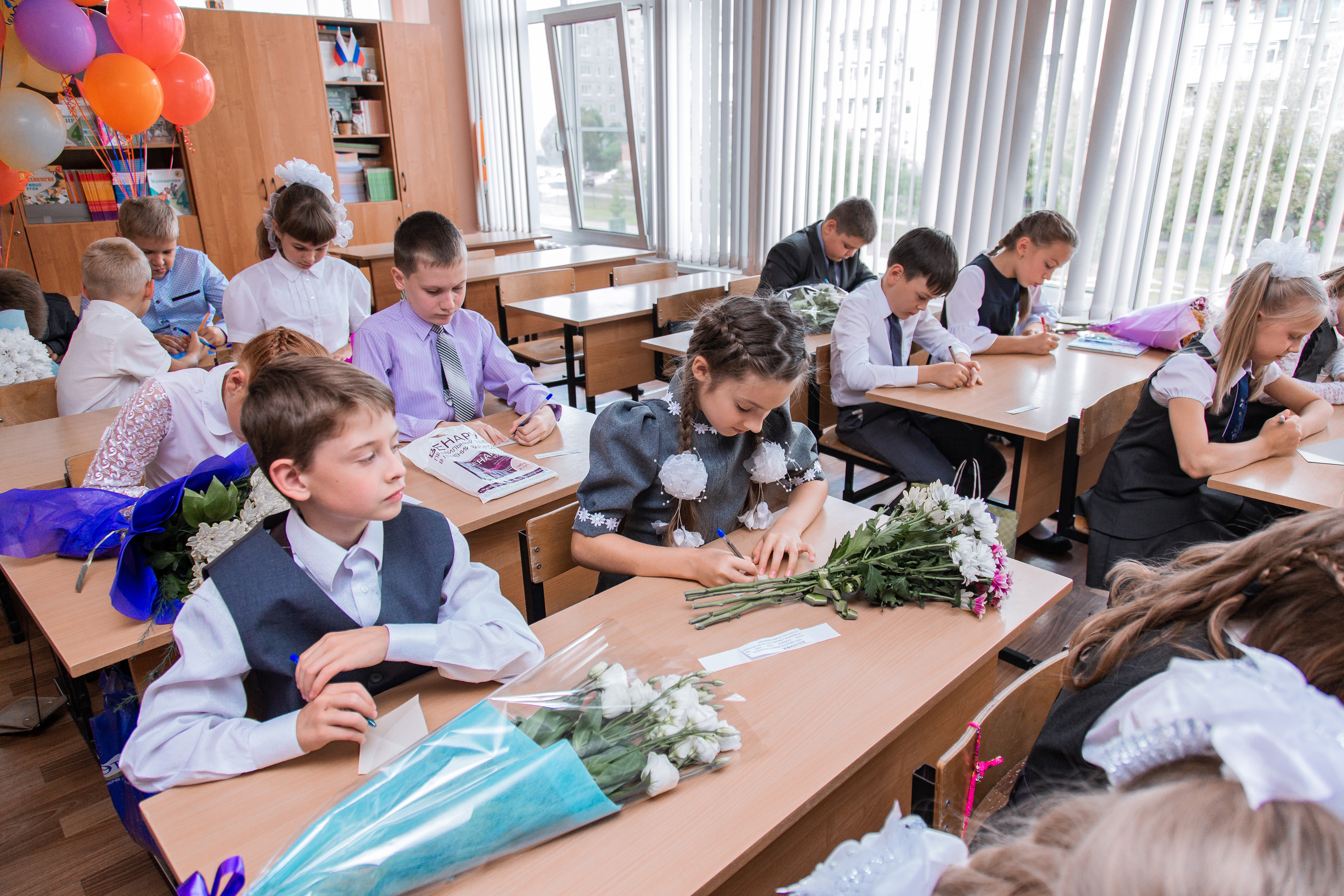 1 сентября для 4 класса. Выпускные альбомы в Подольске Москве и МО