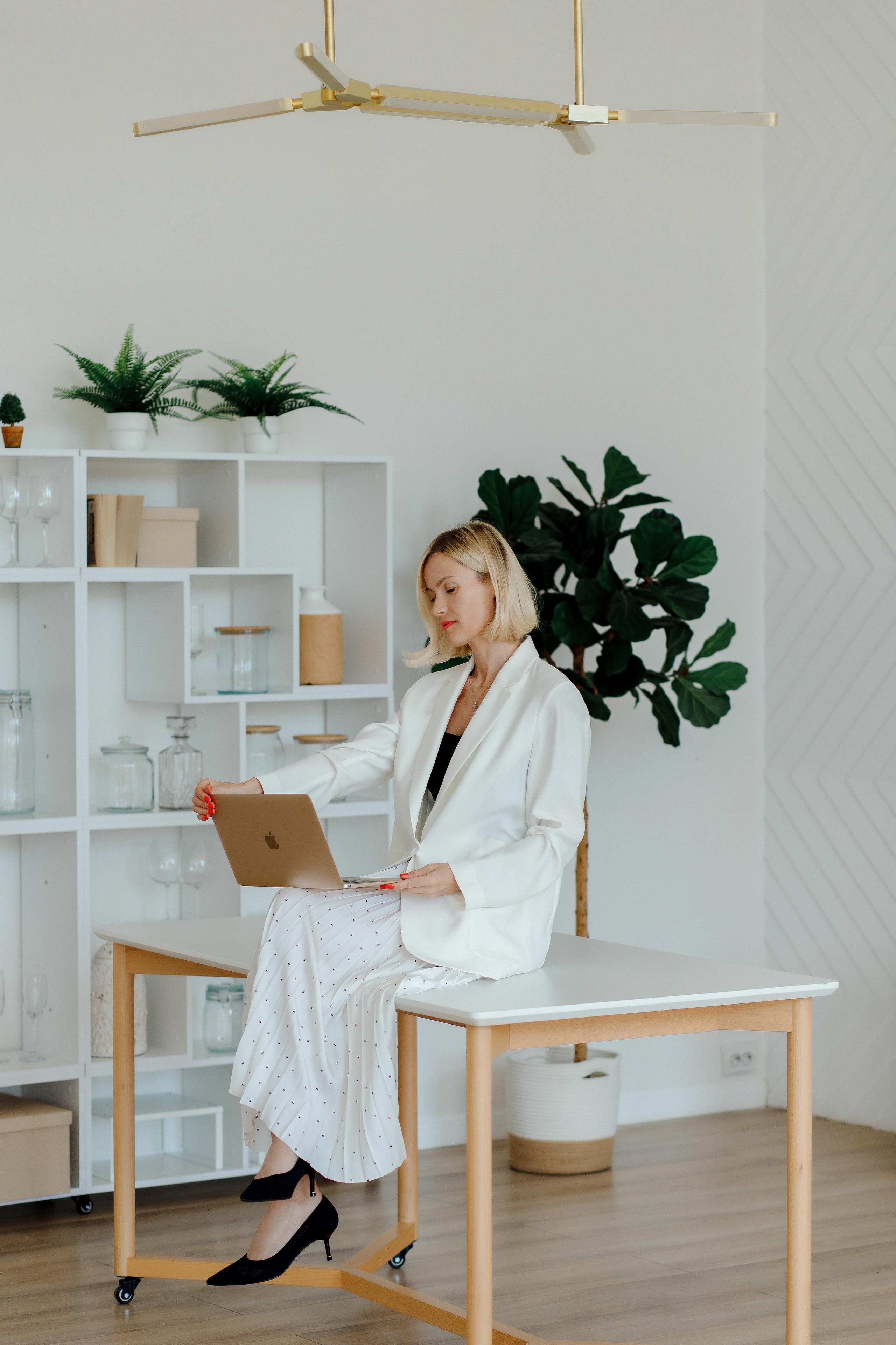 Имиджевая фотосессия для Людмилы — руководителя сети детских садов. Фотограф Александра Сыщенко