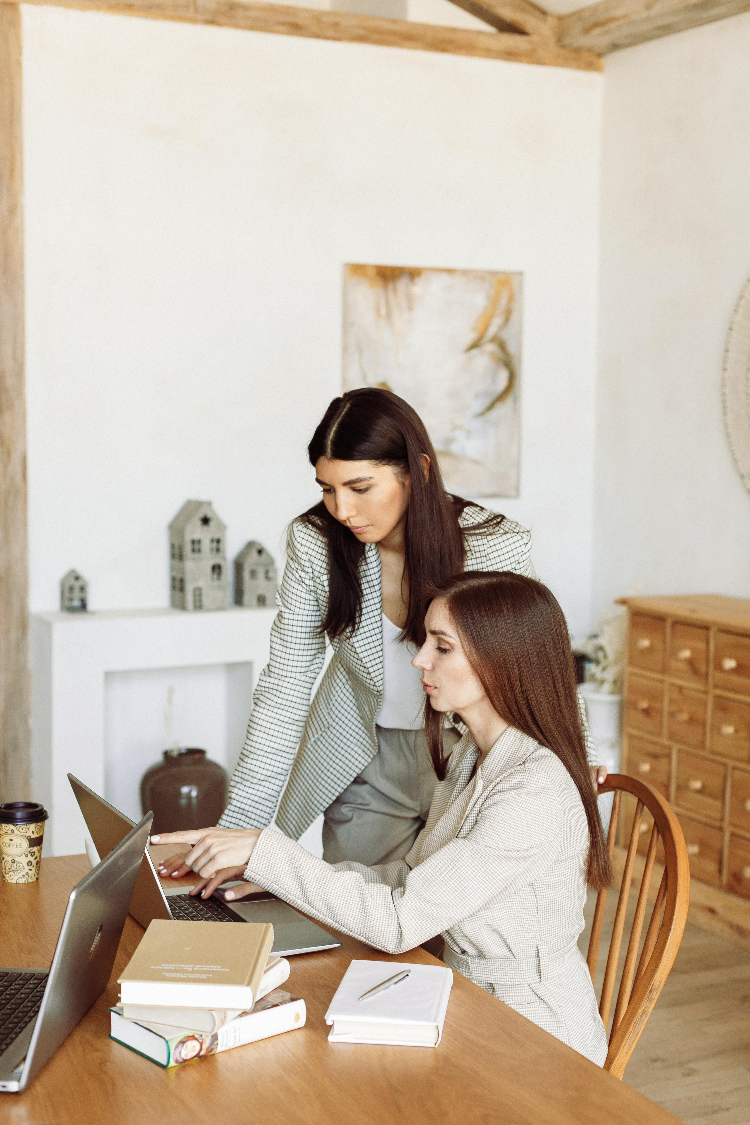 Имиджевая фотосессия для астролога и психолога. Фотограф Александра Сыщенко