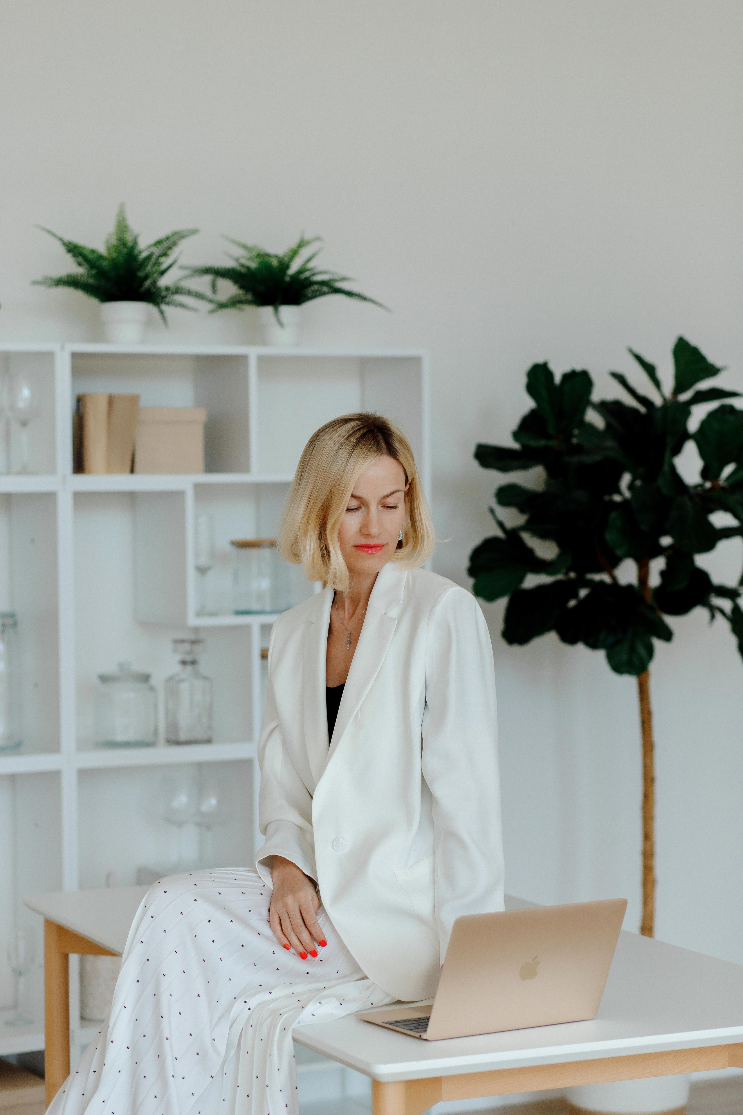 Имиджевая фотосессия для Людмилы — руководителя сети детских садов. Фотограф Александра Сыщенко