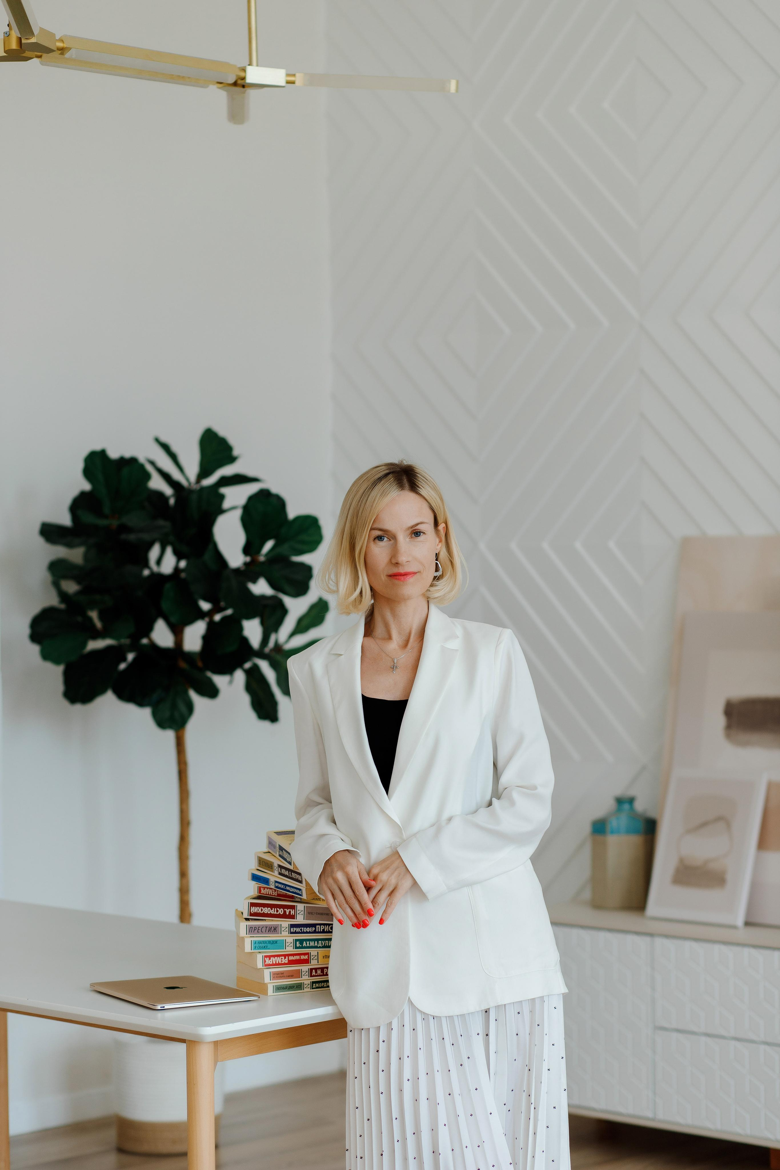 Имиджевая фотосессия для Людмилы — руководителя сети детских садов. Фотограф Александра Сыщенко