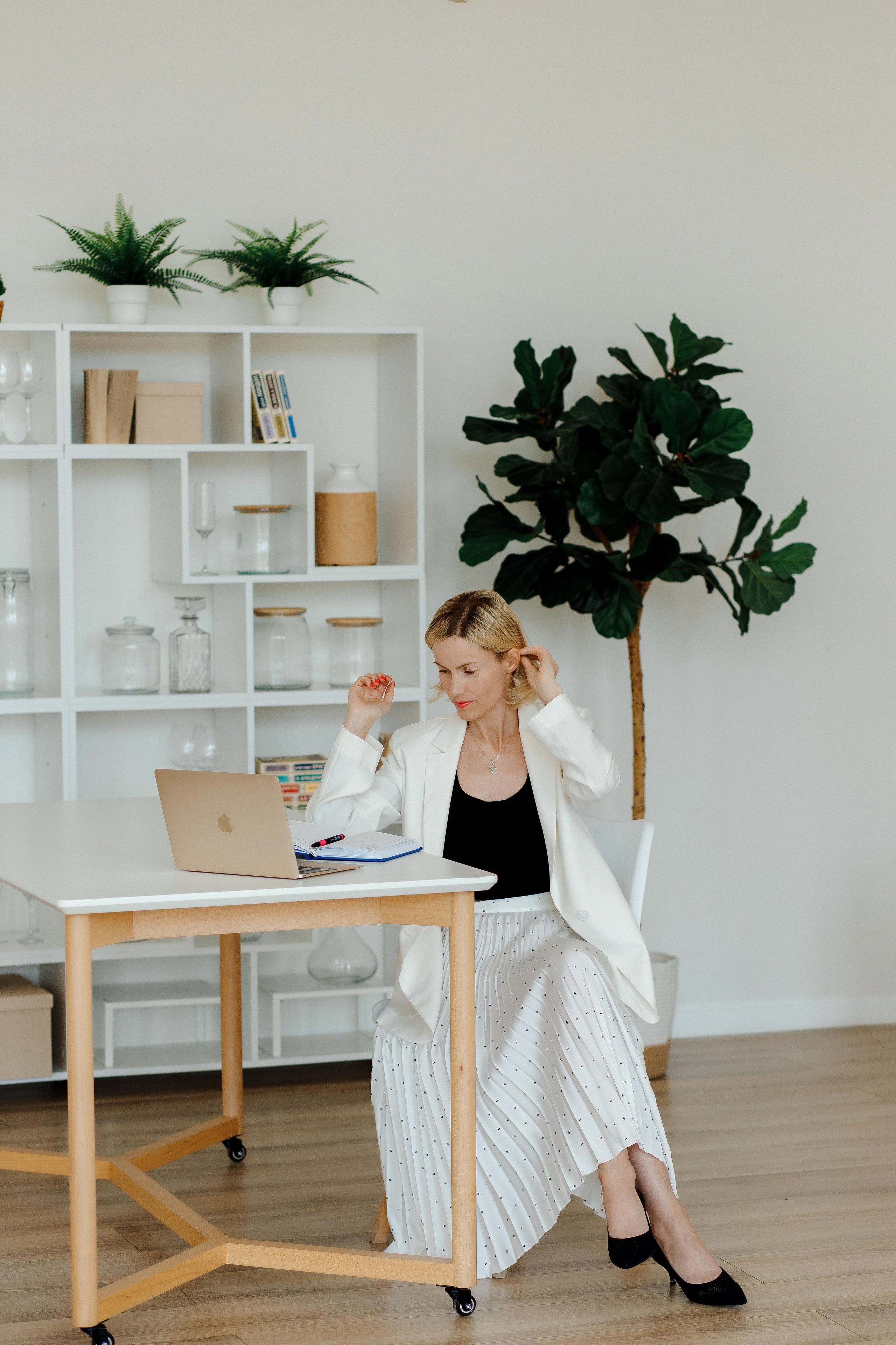 Имиджевая фотосессия для Людмилы — руководителя сети детских садов. Фотограф Александра Сыщенко