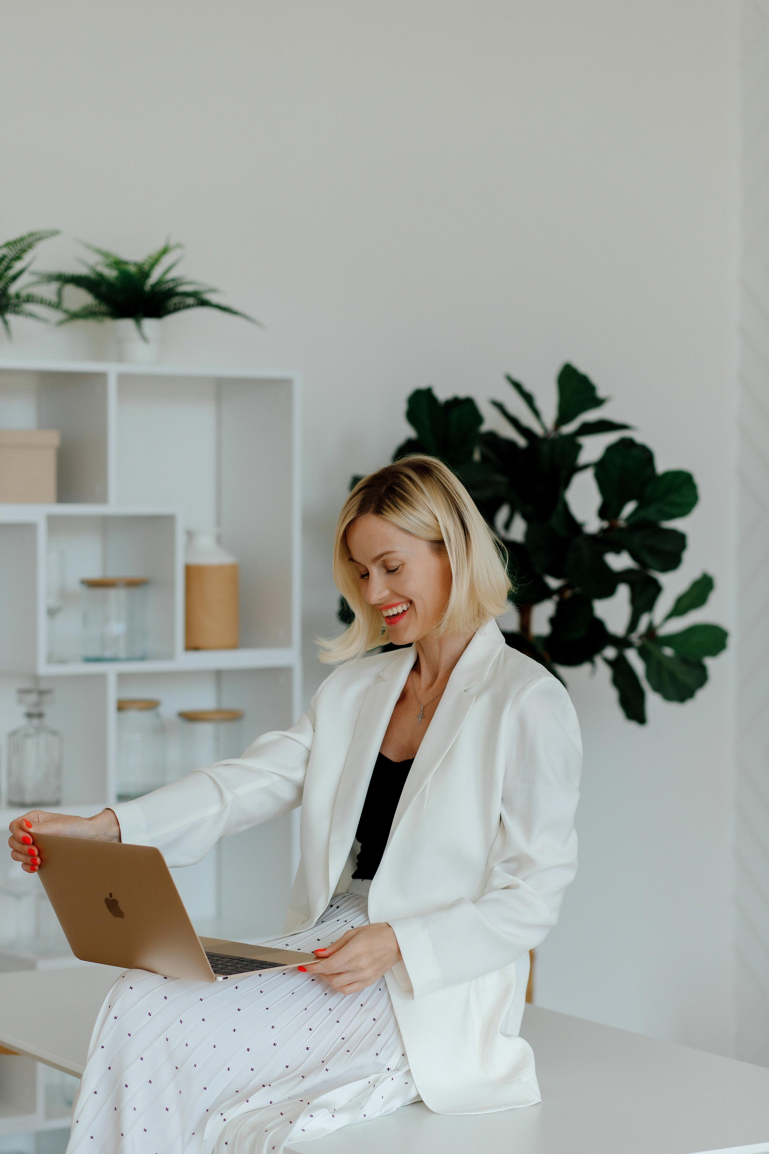 Имиджевая фотосессия для Людмилы — руководителя сети детских садов. Фотограф Александра Сыщенко