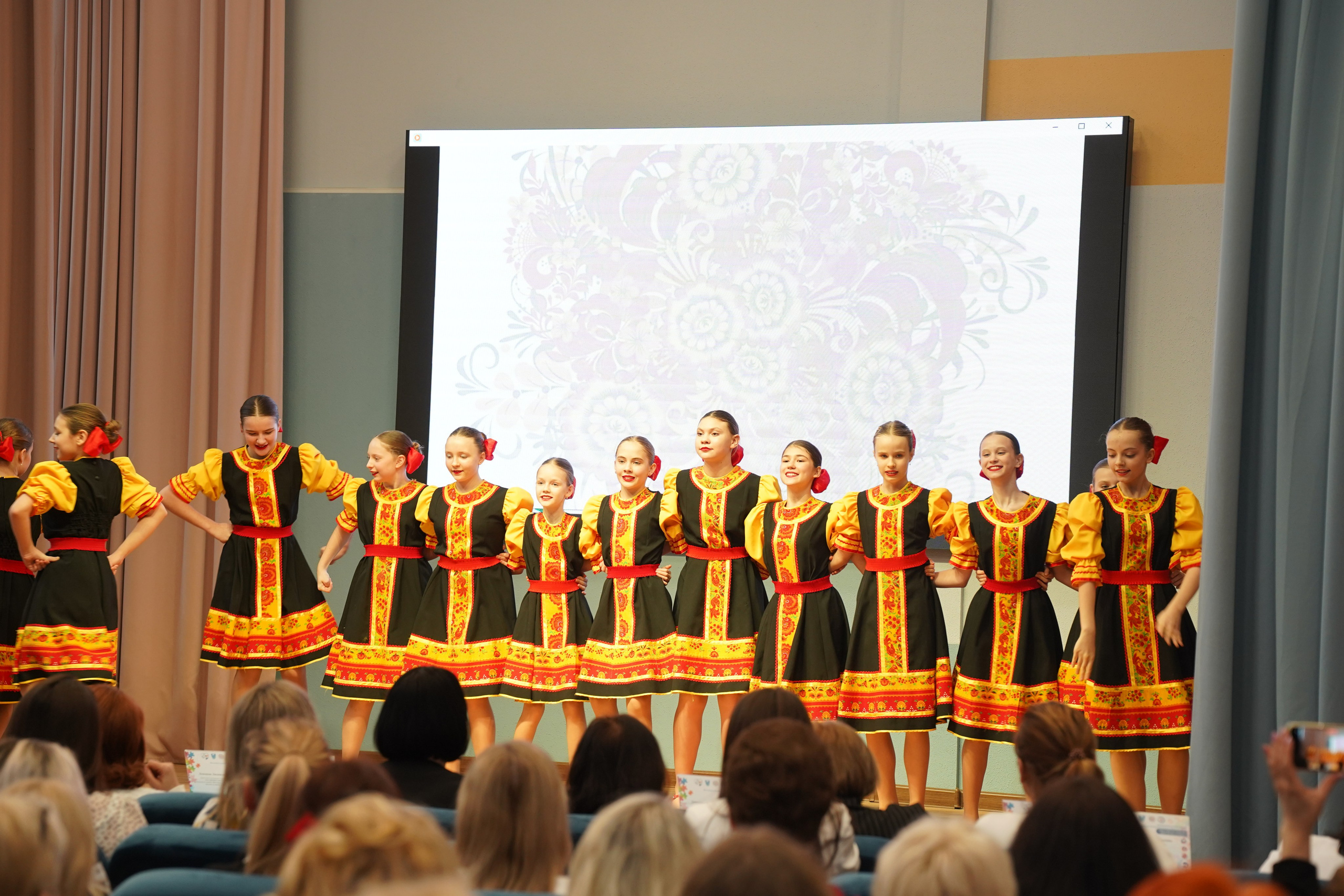 Мероприятие. MEMENTO.Выпускные альбомы, школьные, юбилейные и другие книги. Ростов-на-Дону