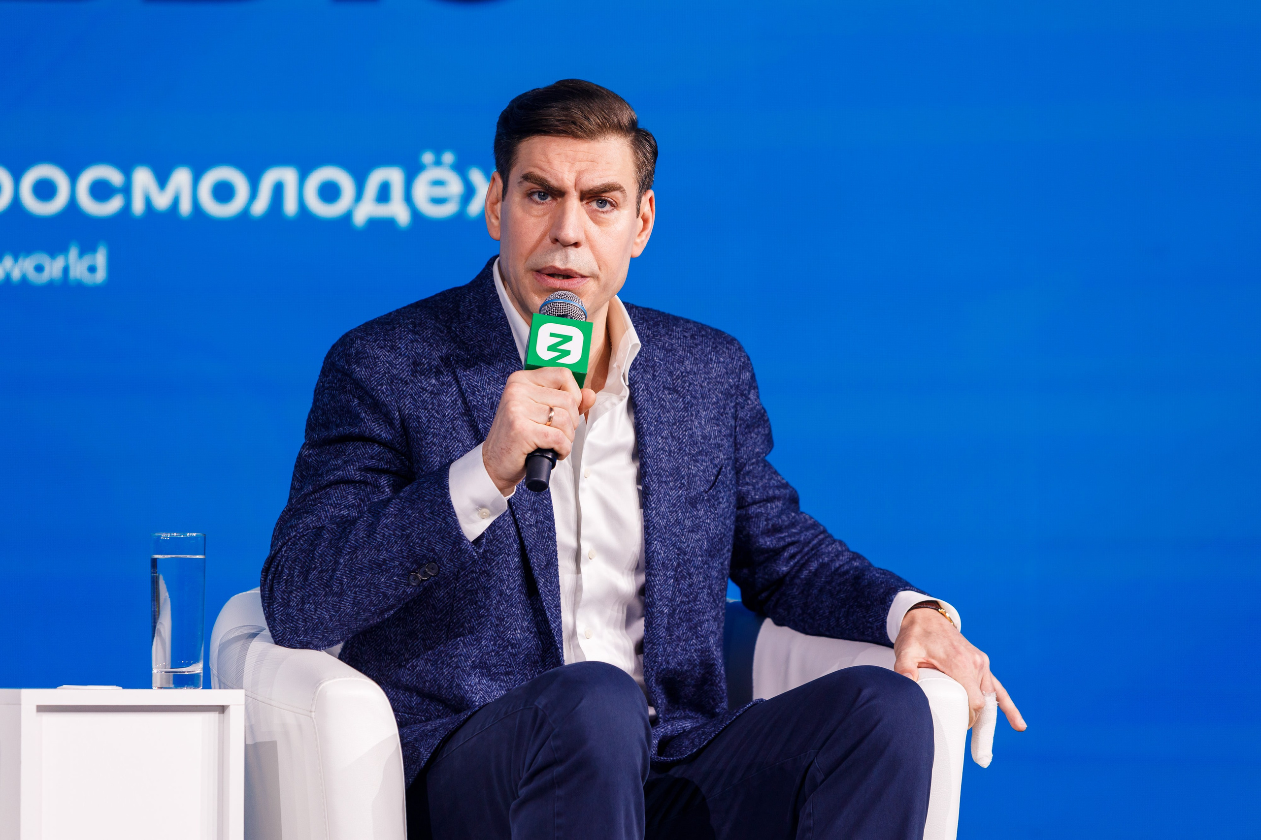 Всемирный фестиваль молодёжи 2024 в России. Репортажный фотограф в Москве, Сочи и Санкт-Петербурге