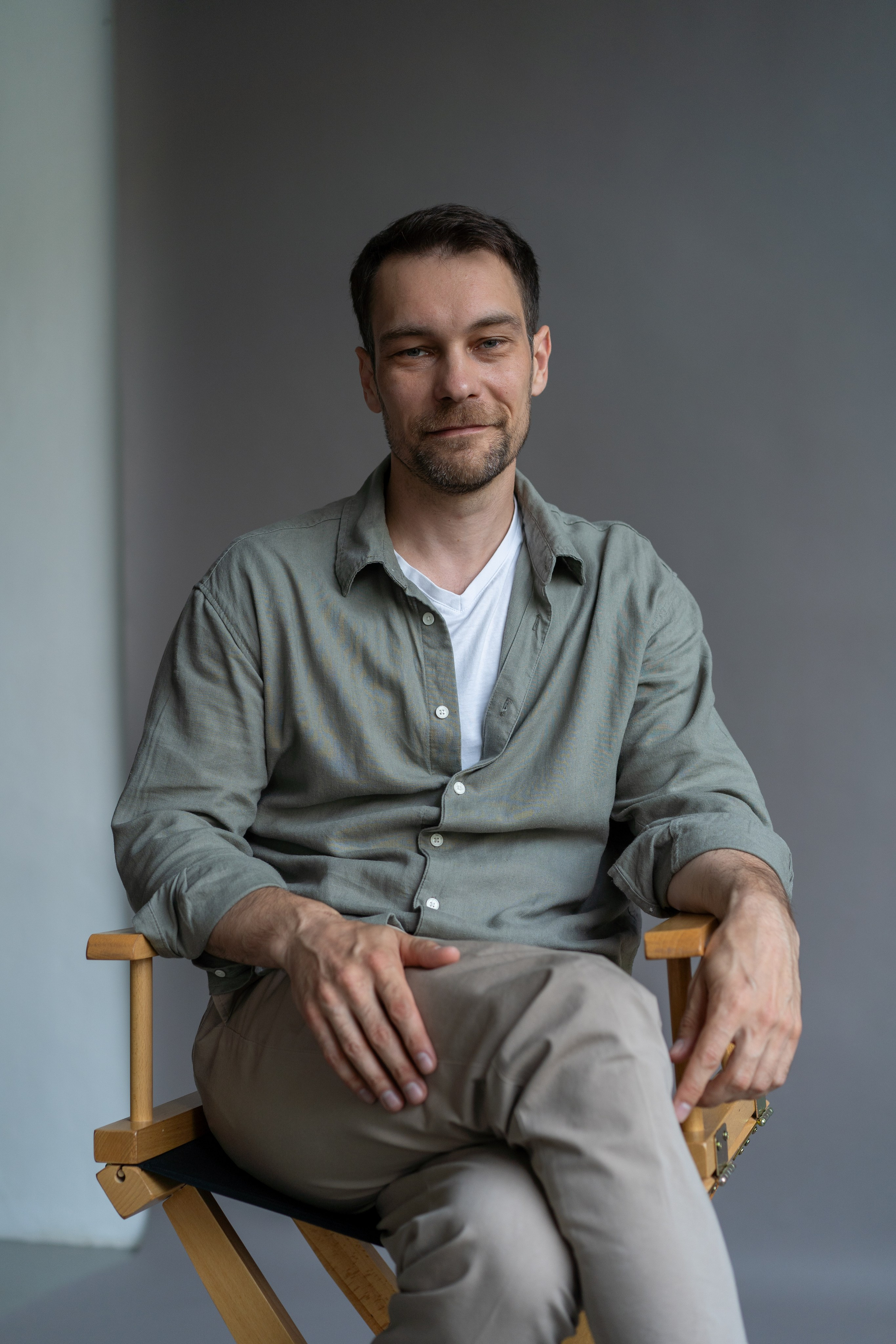 Студийный деловой портрет. Фотограф Елизавета Потешкина