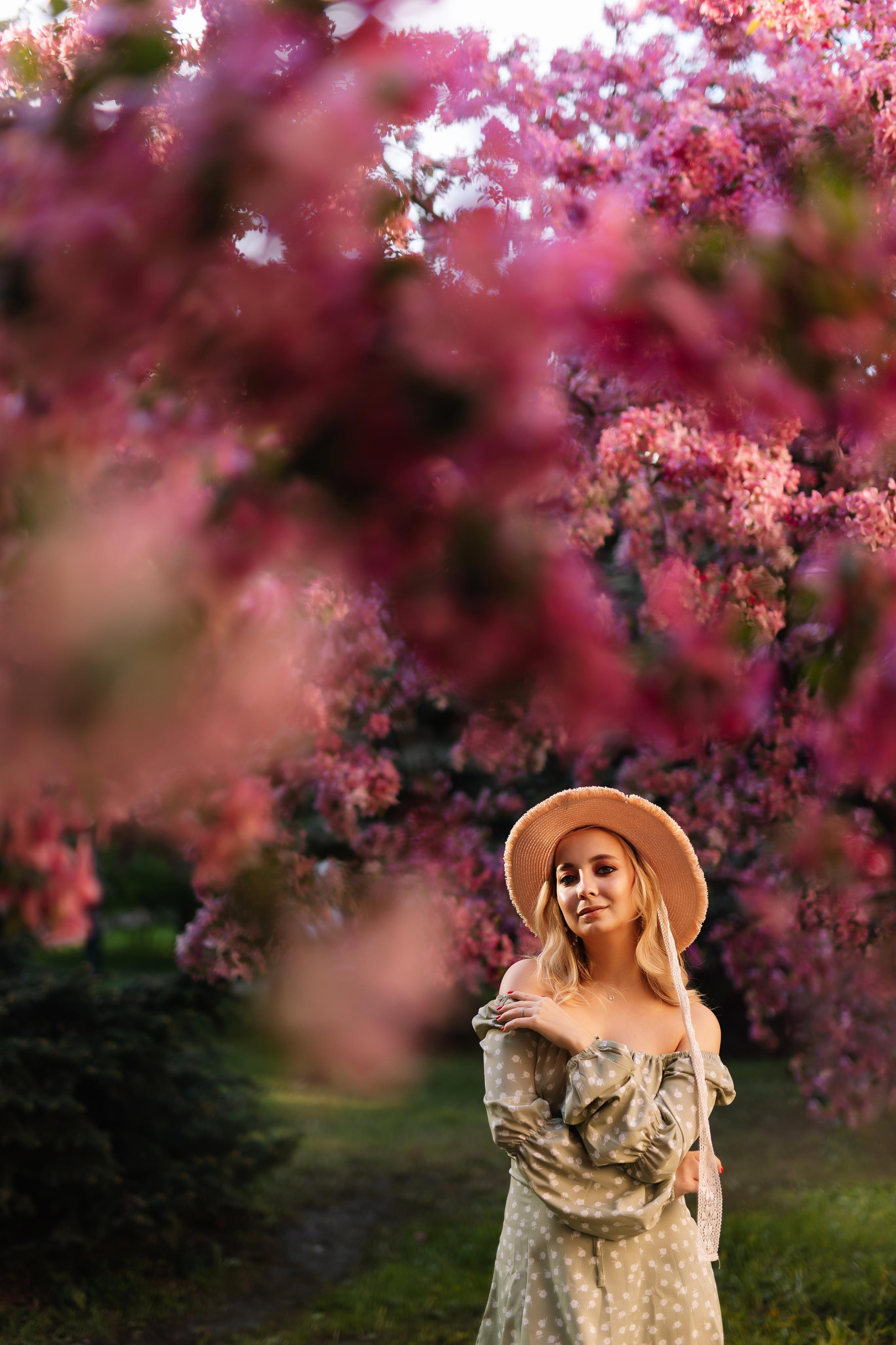 В цветении яблонь. Фотограф Москва Мария Захарова