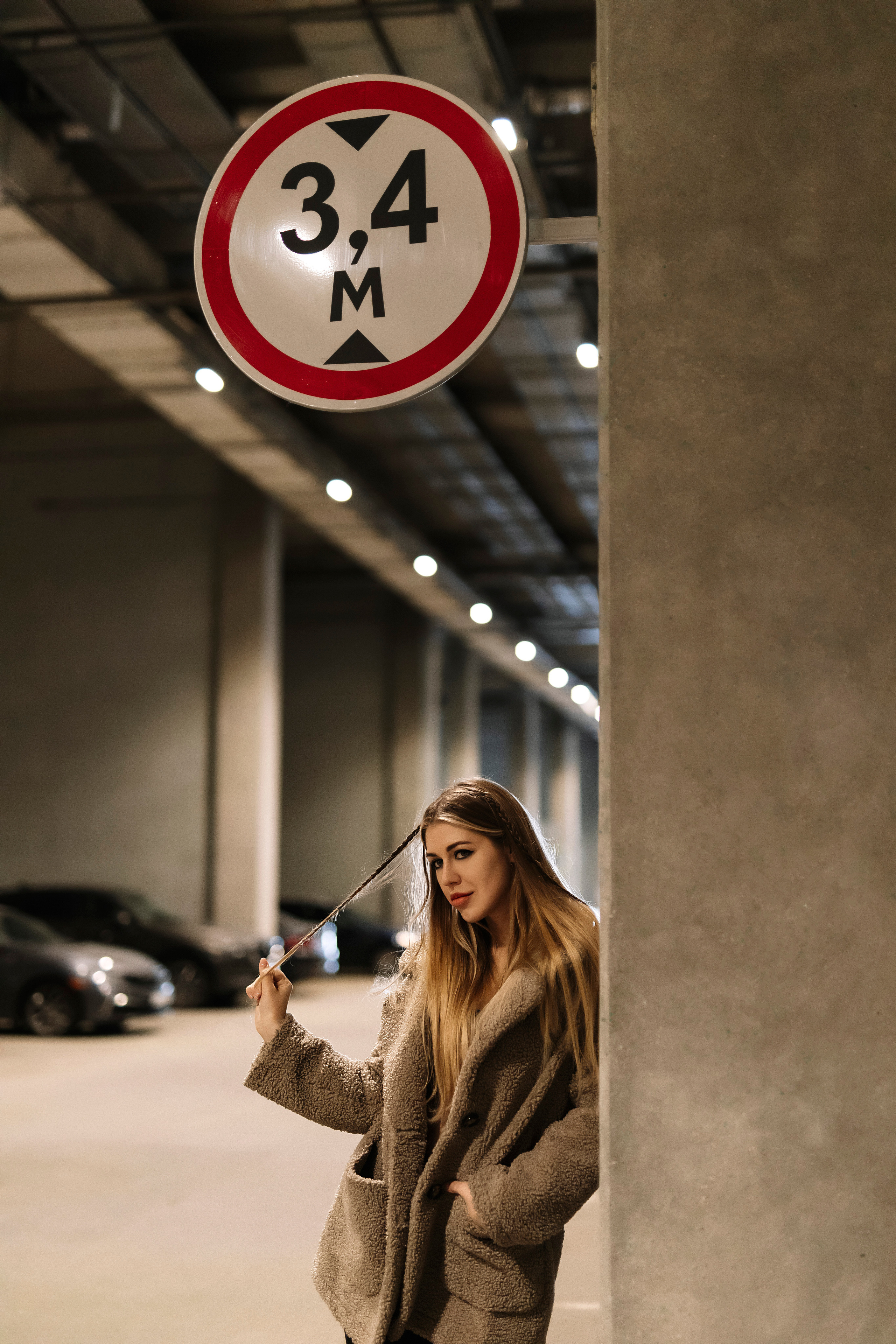 Алиса в ТЦ Европолис. Фотограф Москва Мария Захарова