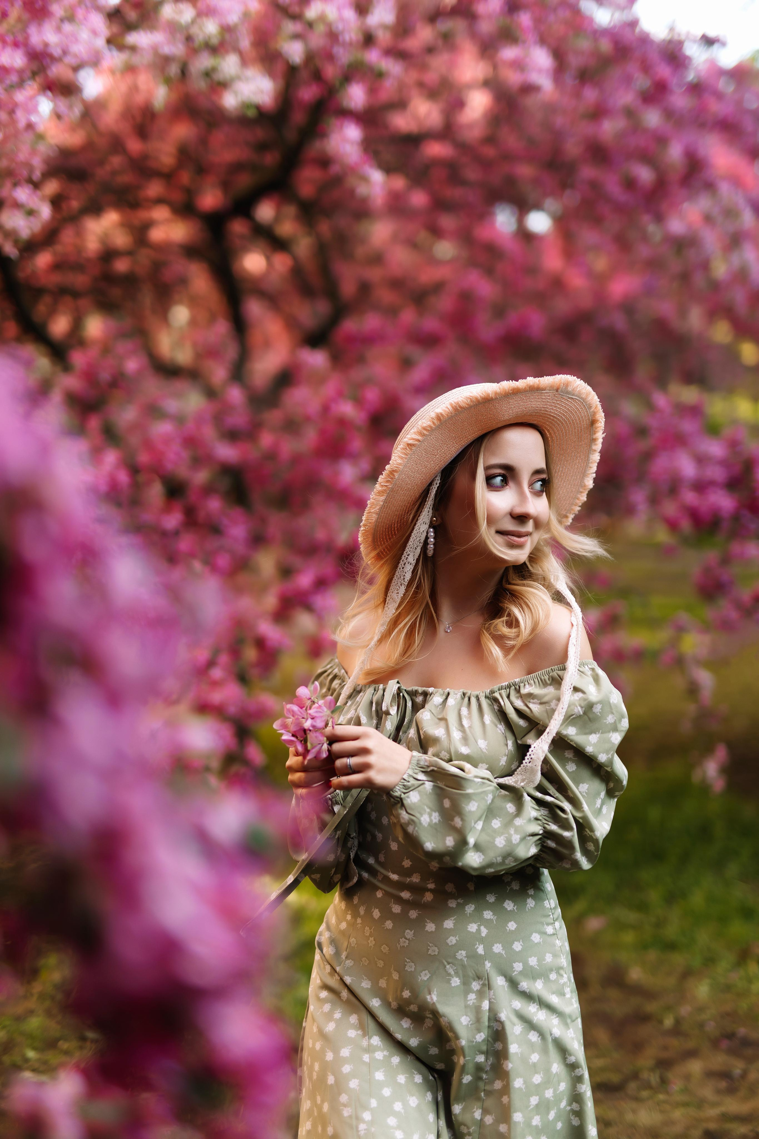 В цветении яблонь. Фотограф Москва Мария Захарова