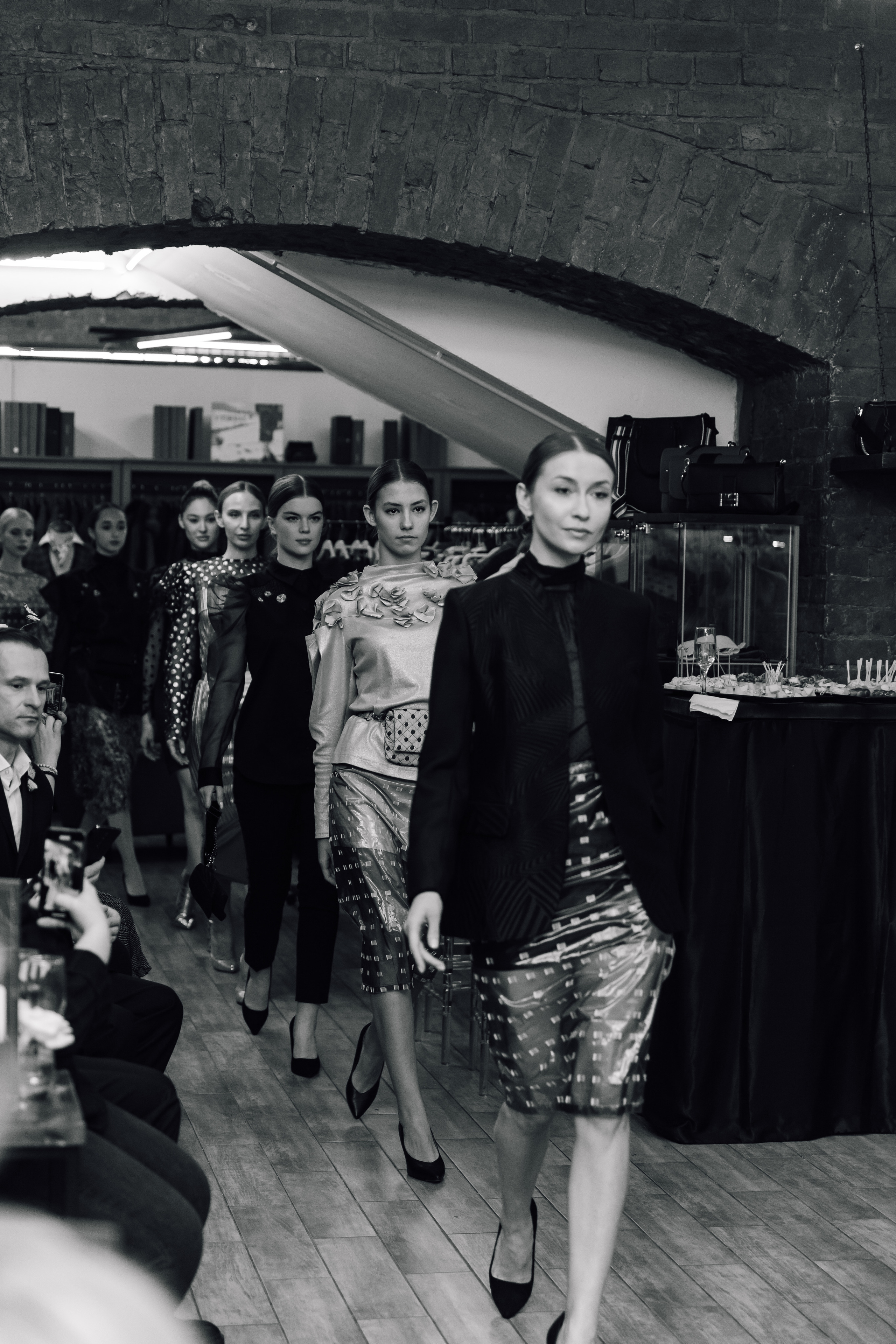 Показ коллекции Любови Милосердовой. Фотограф Москва Мария Захарова