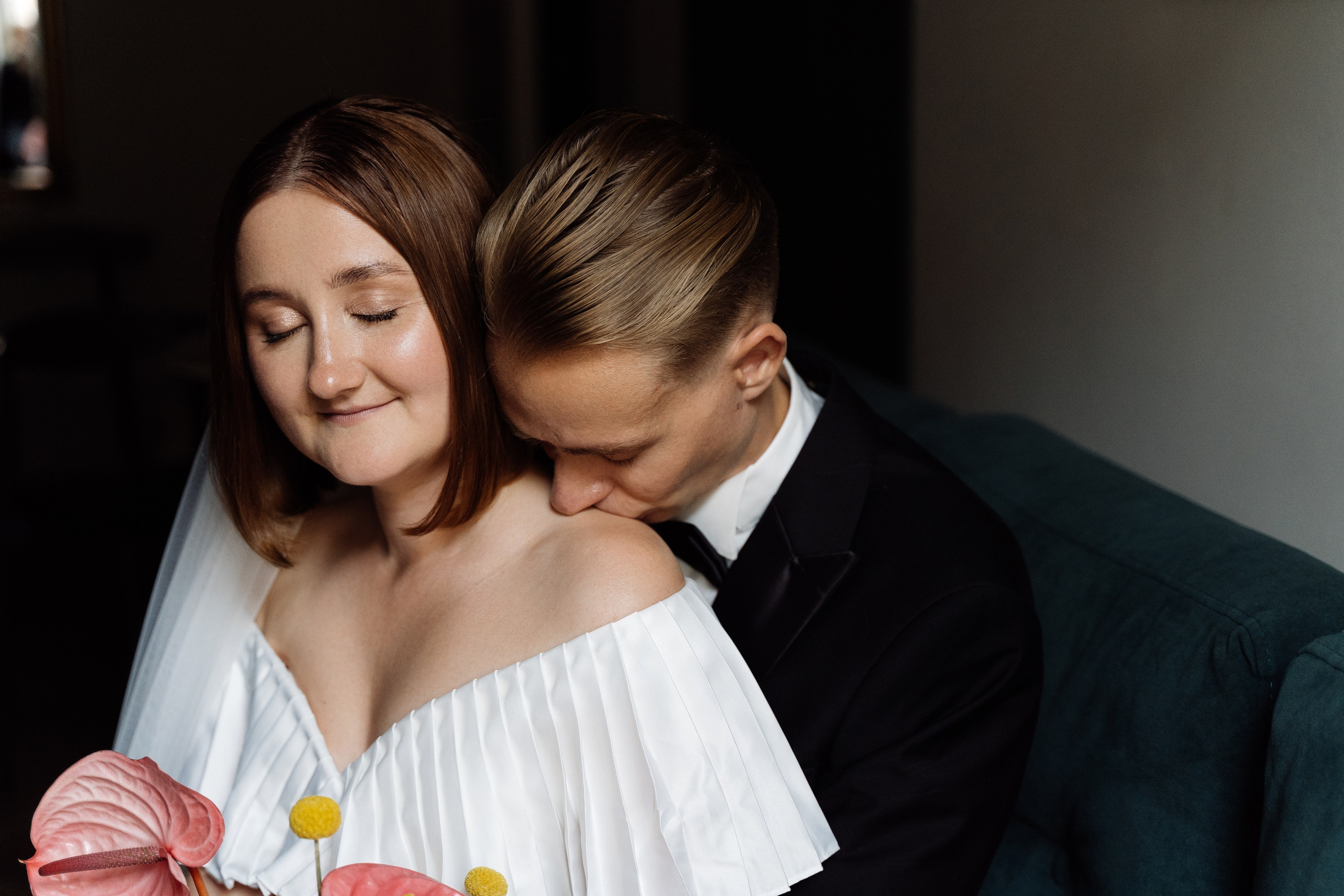 Свадьба на крыше Петербурга. Свадебный фотограф организатор в Санкт-Петербурге Ассоль Опарина