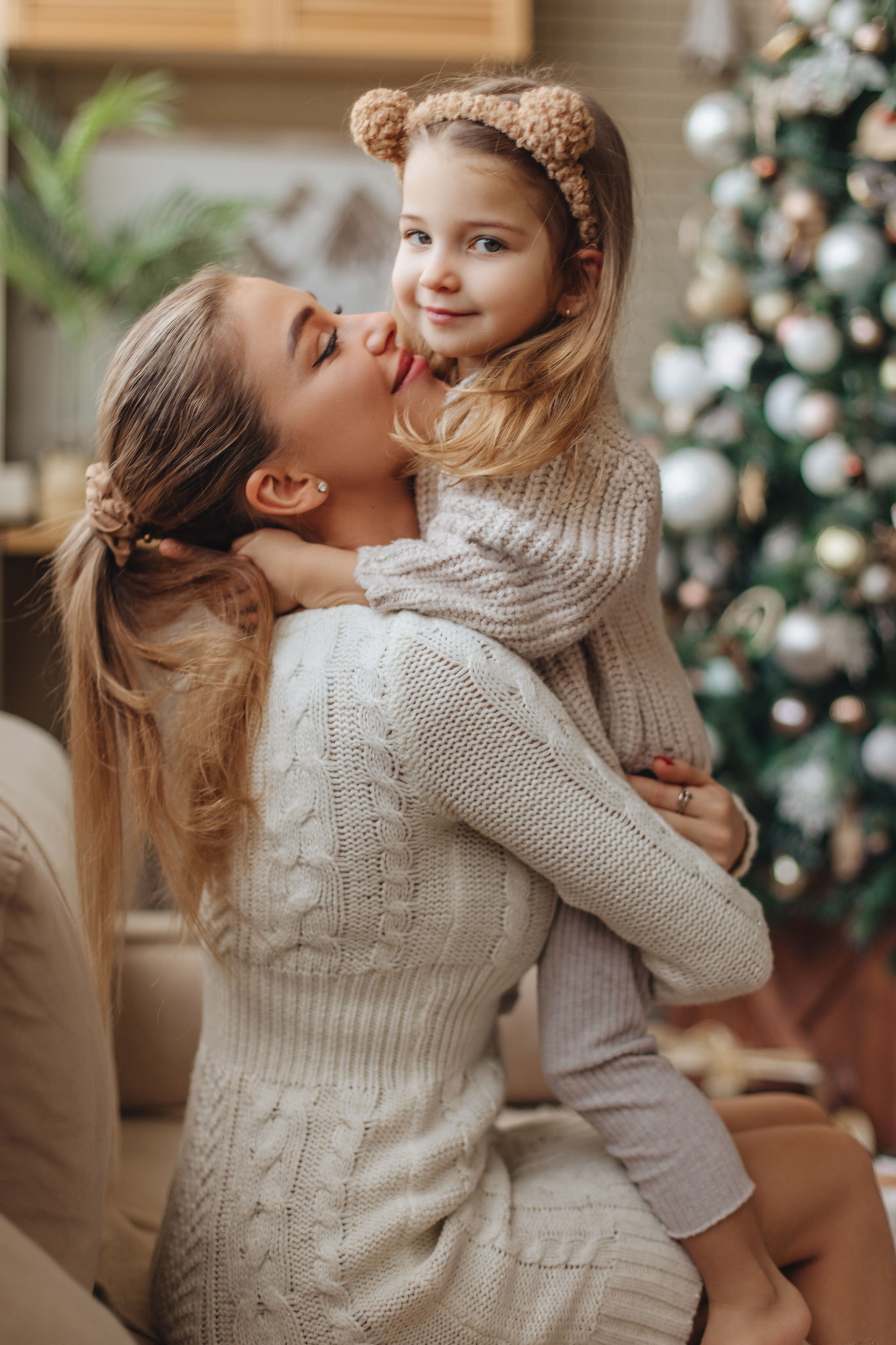 Girls… New Year. NatalieDmi — фотосессия беременности, семейный фотограф, портрет