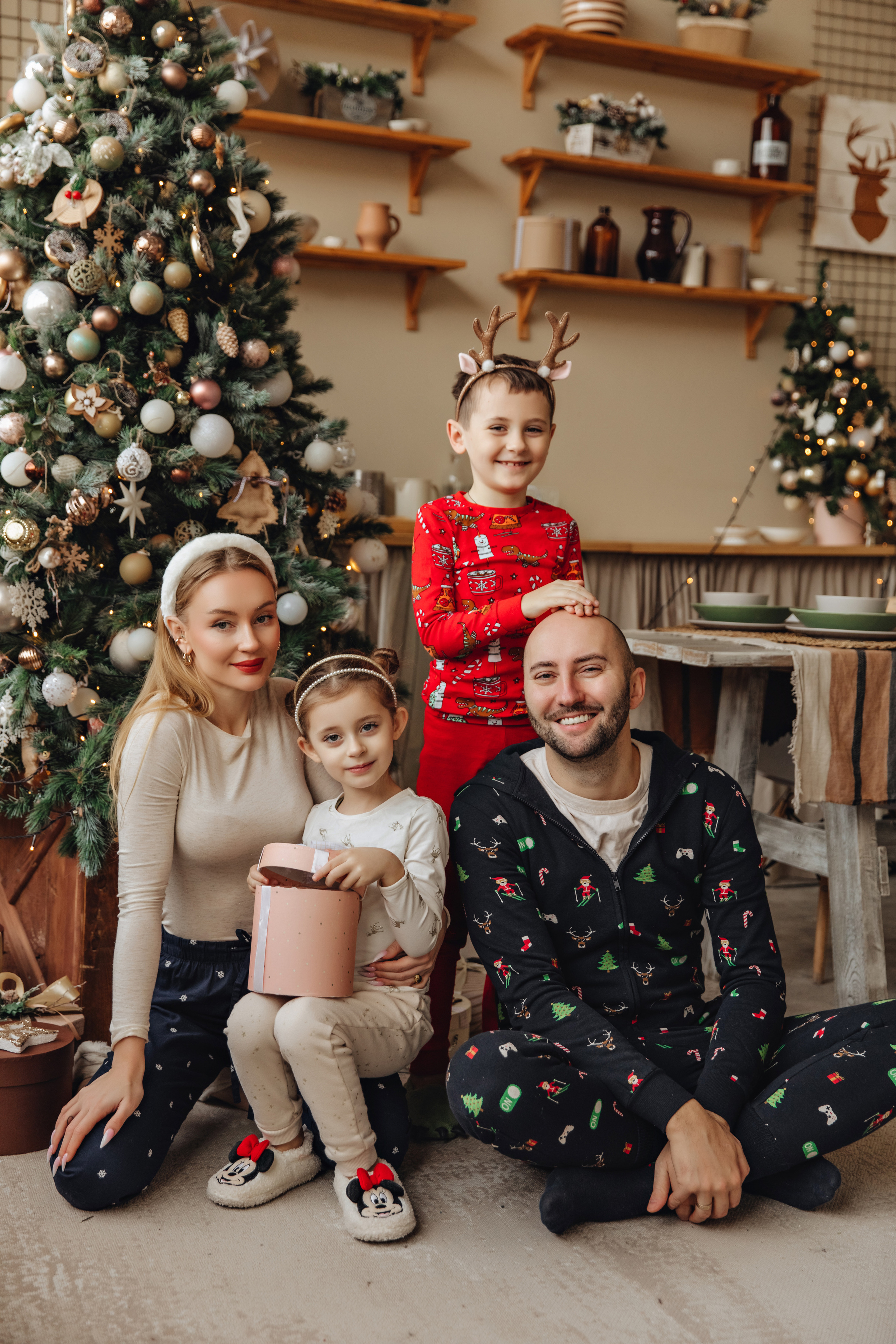 Wonderful family * Maya, Mark, Xenia and Dmitry. NatalieDmi — фотосессия беременности, семейный фотограф, портрет