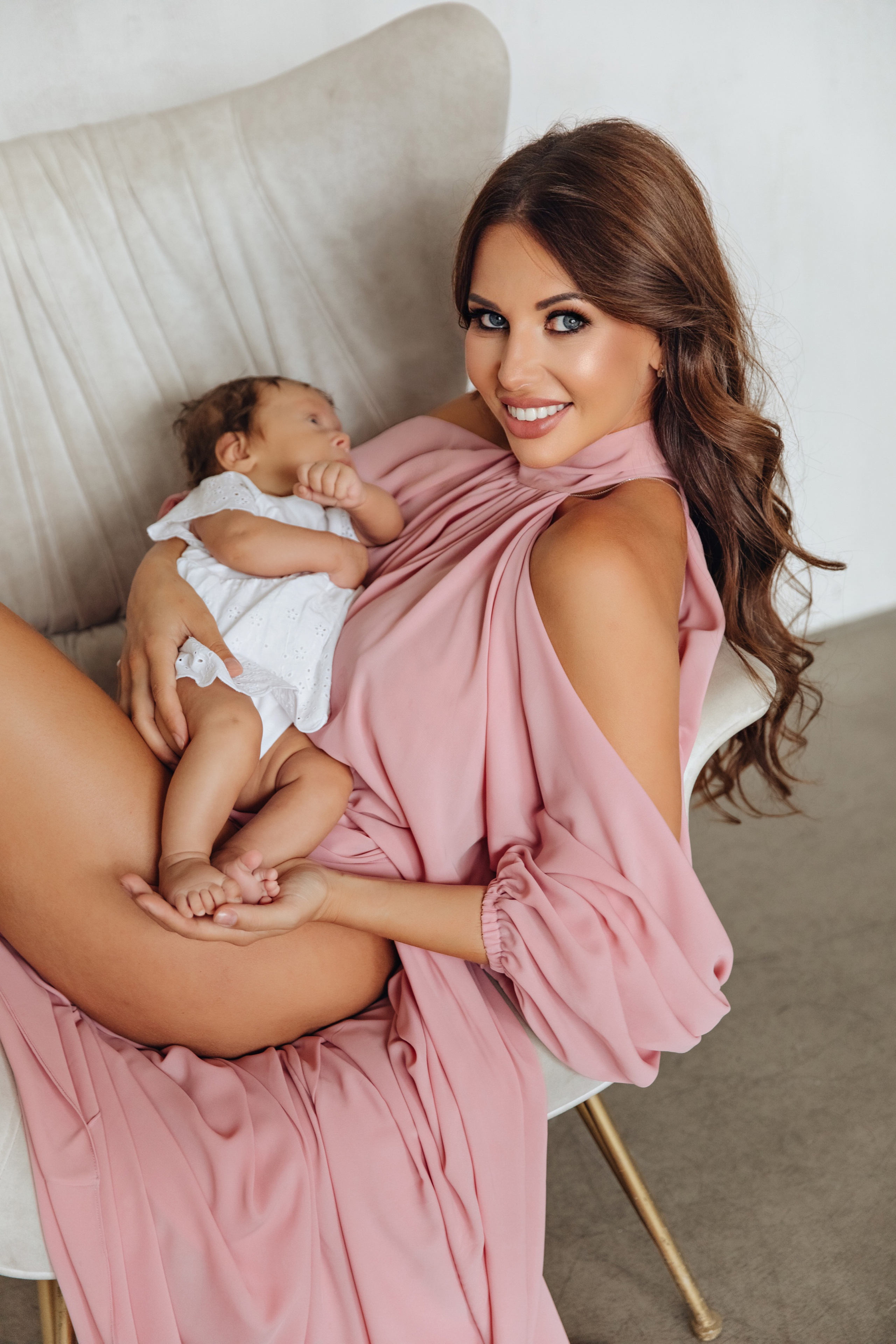 Vera & Valeria. NatalieDmi — фотосессия беременности, семейный фотограф, портрет