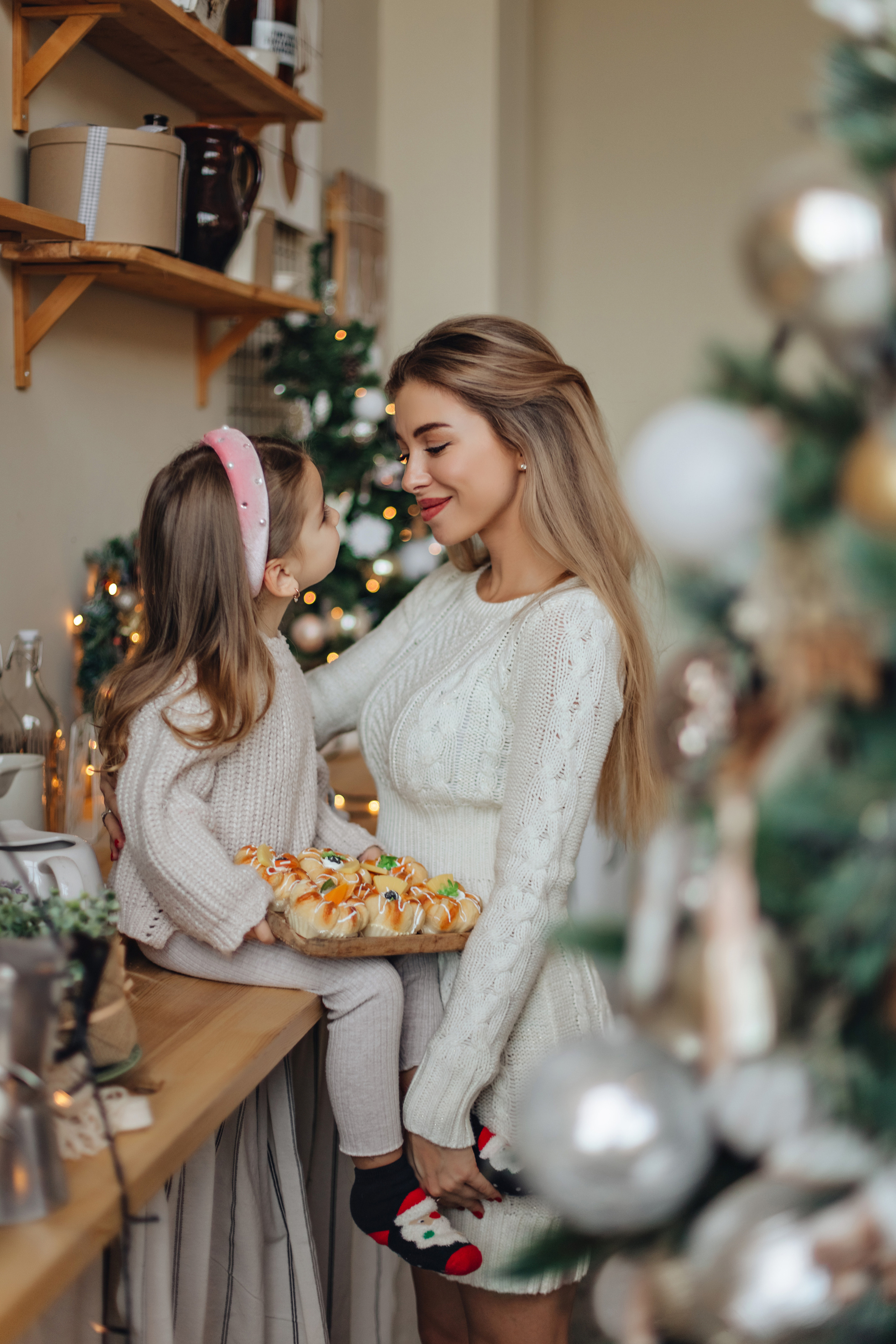 Girls… New Year. NatalieDmi — фотосессия беременности, семейный фотограф, портрет