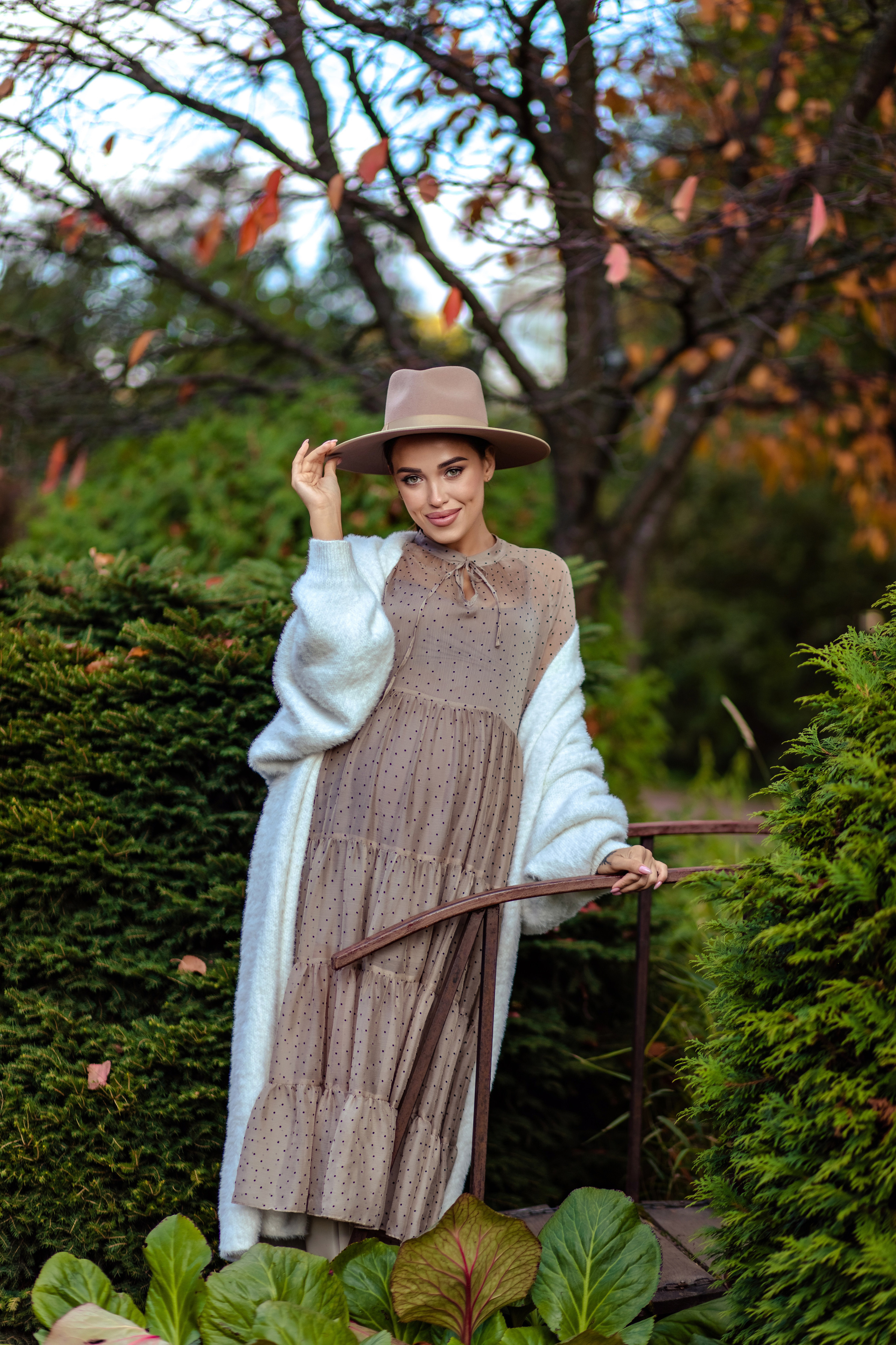 Julianna in the Botanical Garden. NatalieDmi — фотосессия беременности, семейный фотограф, портрет