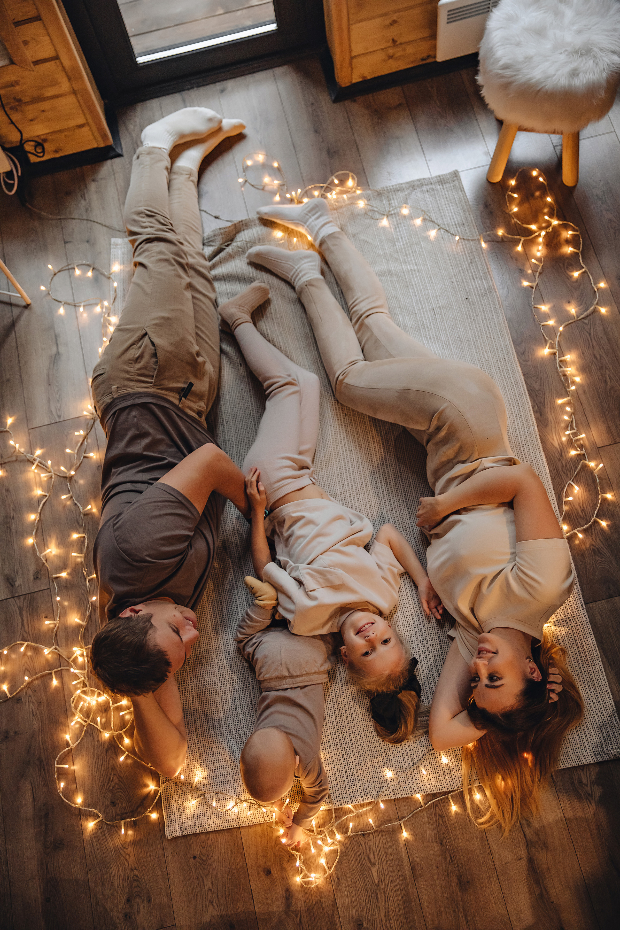 Happy family. NatalieDmi — фотосессия беременности, семейный фотограф, портрет