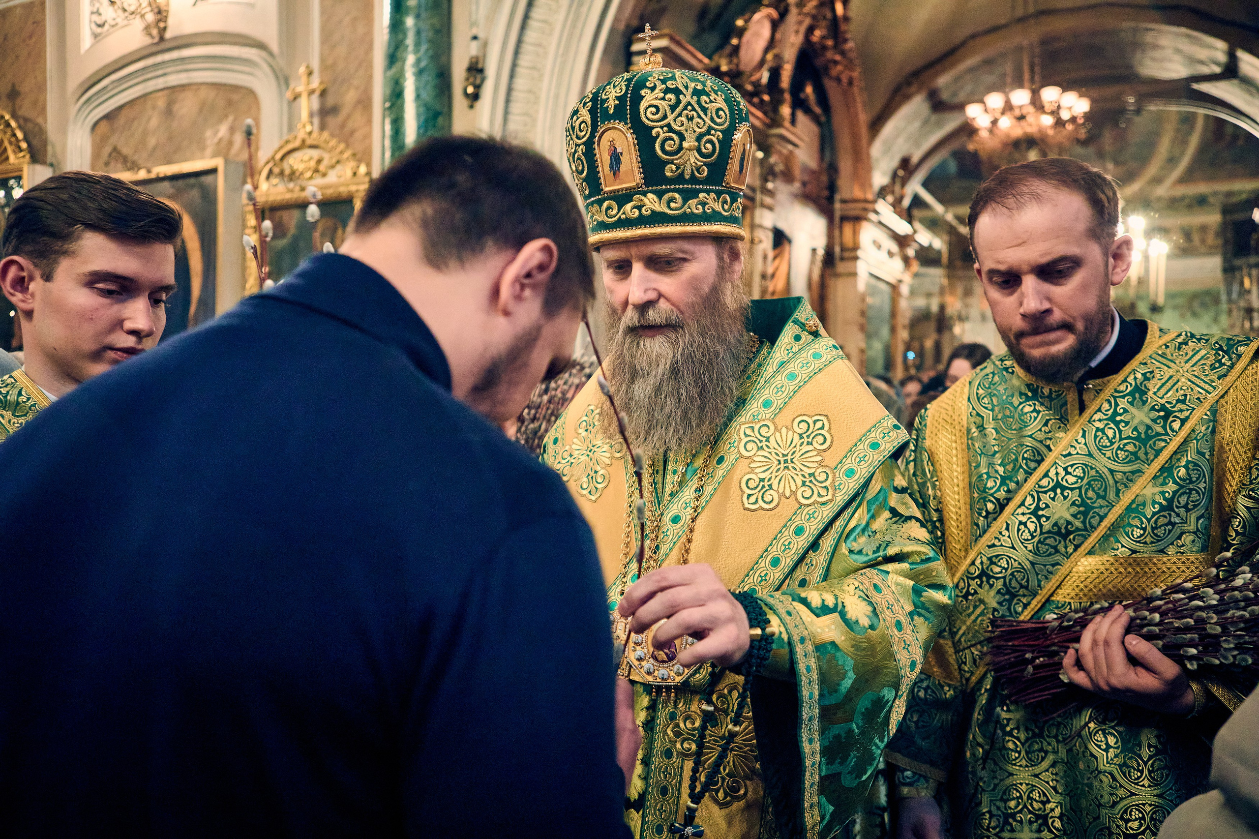 ВСЕНОЩНАЯ НА ВЕРБНОЕ ВОСКРЕСЕНИЕ. DMITRY MOISEENKO — фотограф, художник, топ-стилист