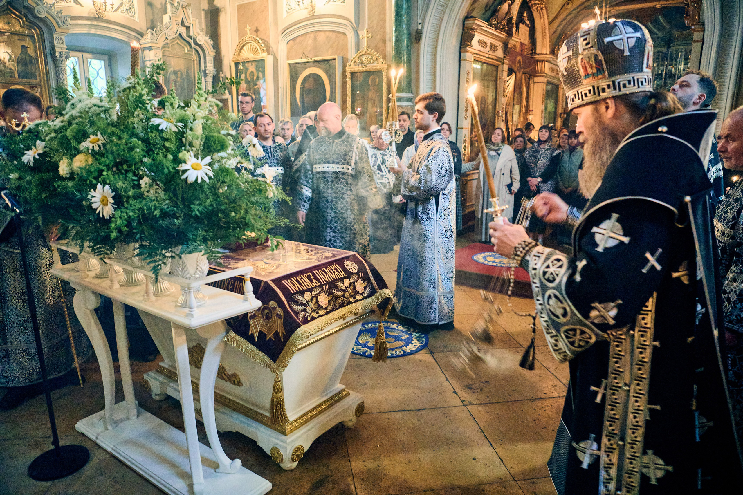 Утреня. Погребение Спасителя. DMITRY MOISEENKO — фотограф, художник, топ-стилист