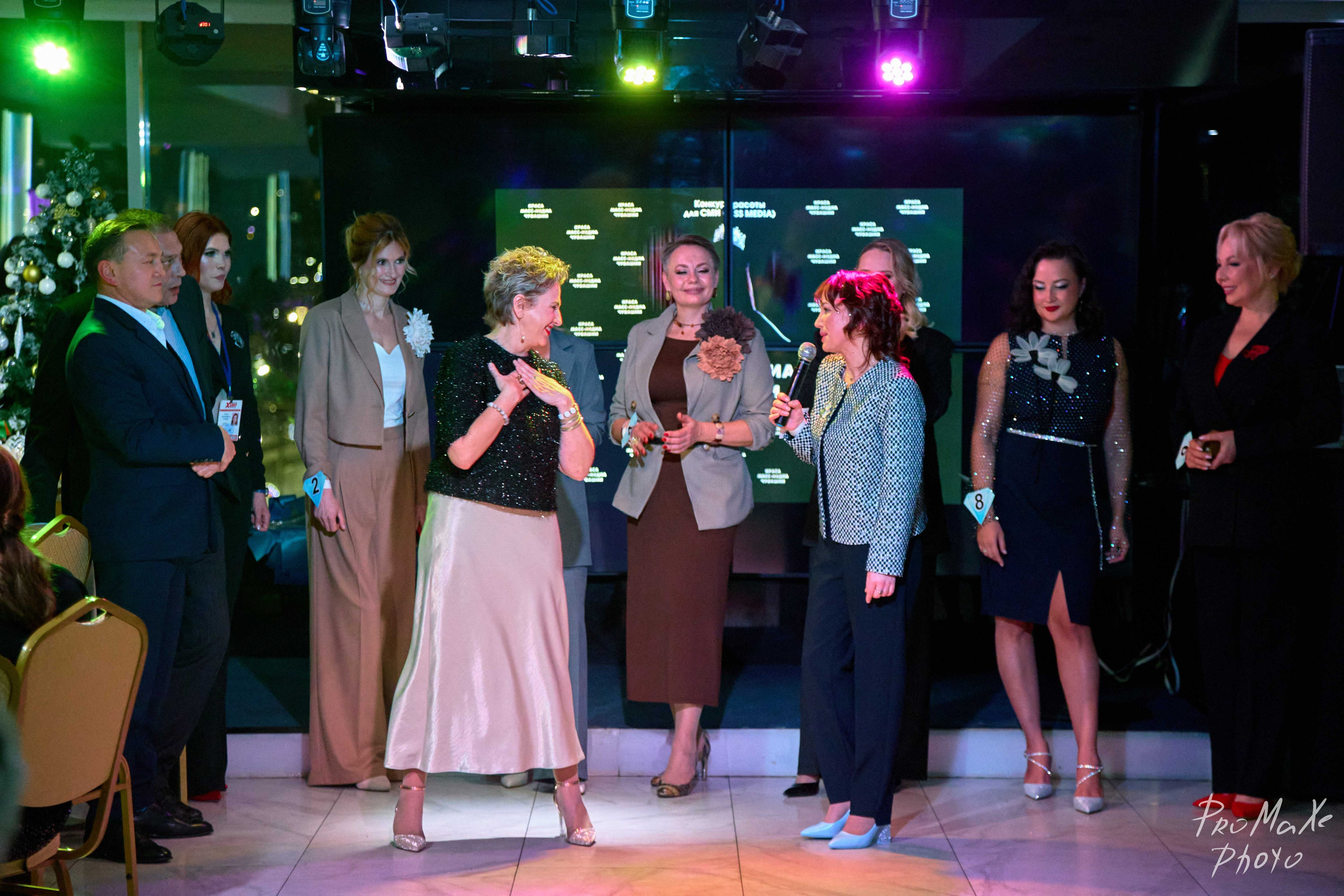 Зал КРАСА МАСС-МЕДИА ЧУВАШИИ. Владимир Суздалов (ProMaXe) — Портретный фотограф, тематические фотосессии в Чебоксарах