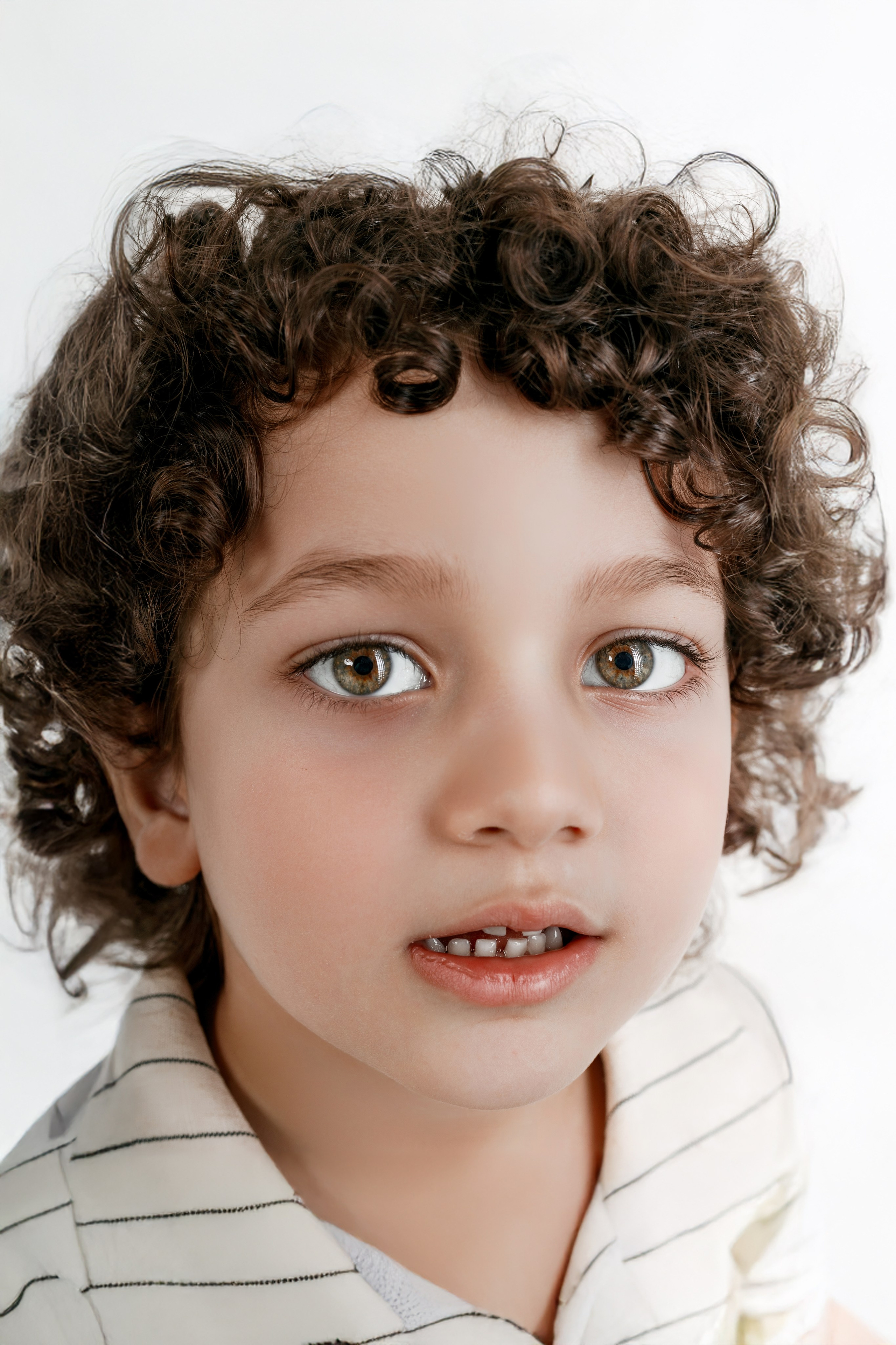 Детская фотосессия Георгия | Профессиональные фотографии в Сочи. Детский студийный фотограф Сочи