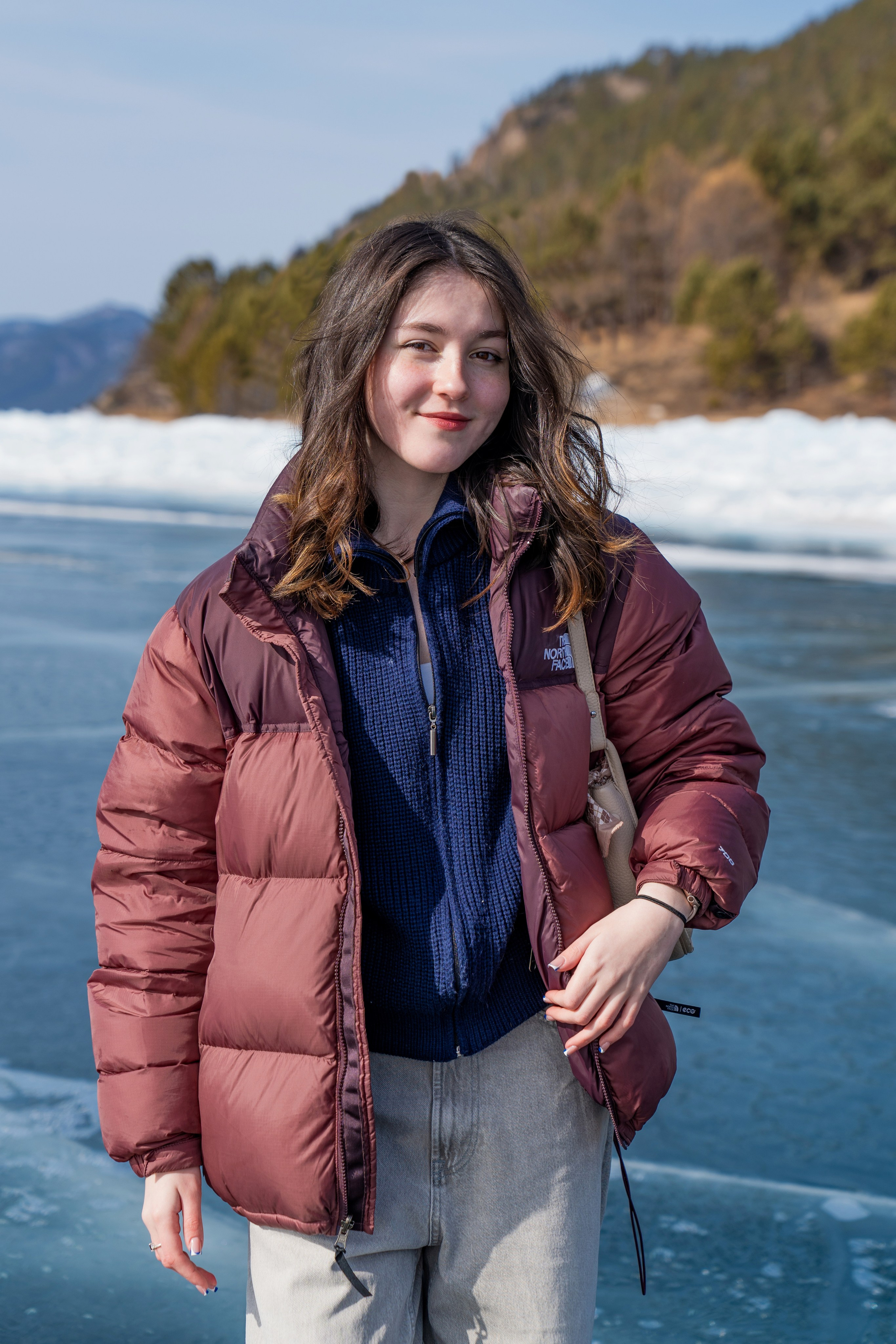 Байкал. Листвянка. Прогулка на Хивусах. Занимаюсь профессиональной фотографией и живу рядом с Байкалом. Работаю в разных жанрах