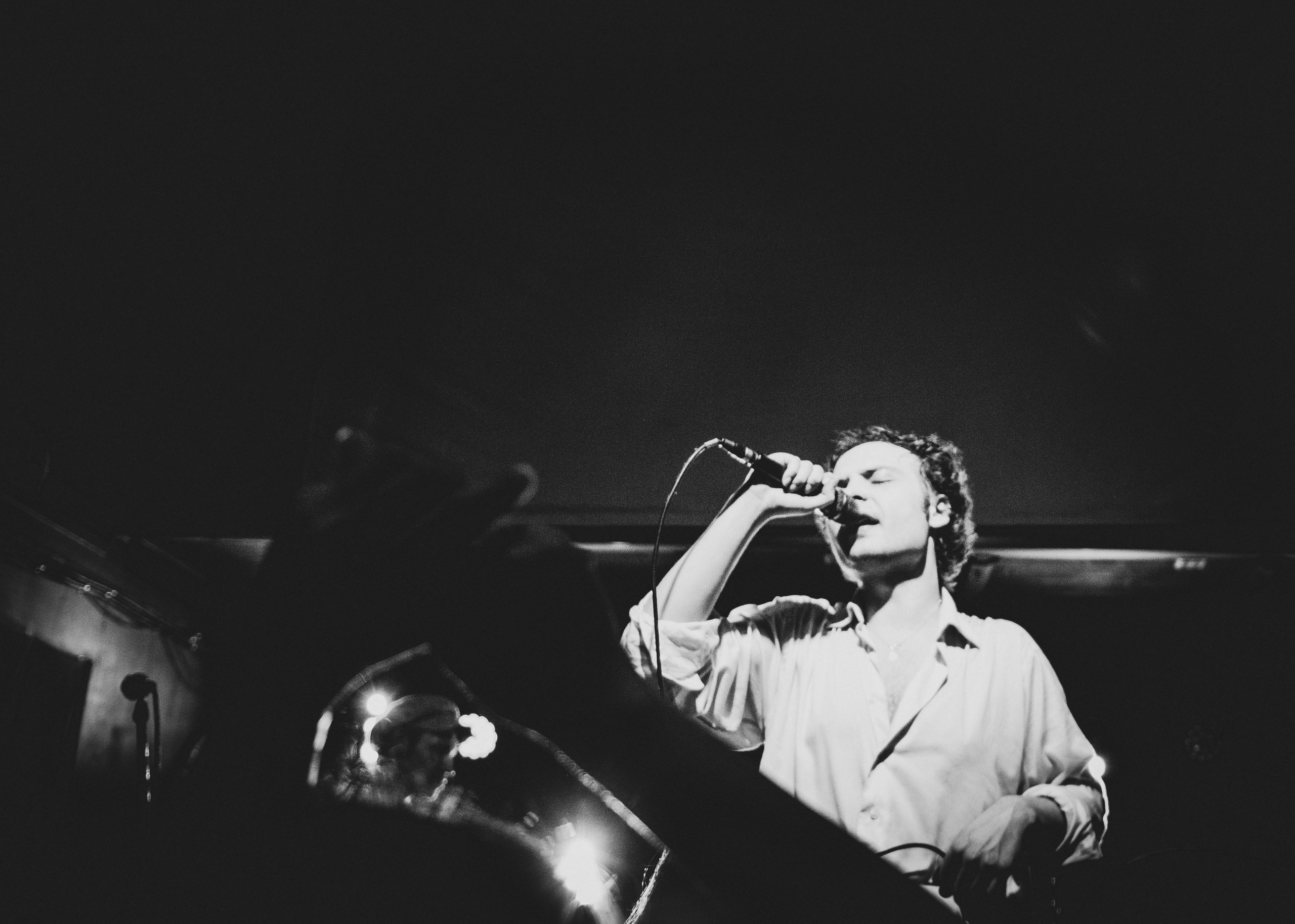 Диктофон. Фотограф для музыкантов, фотограф на концерт, концертный фотограф, съемка концерта, бэкстейдж фотограф