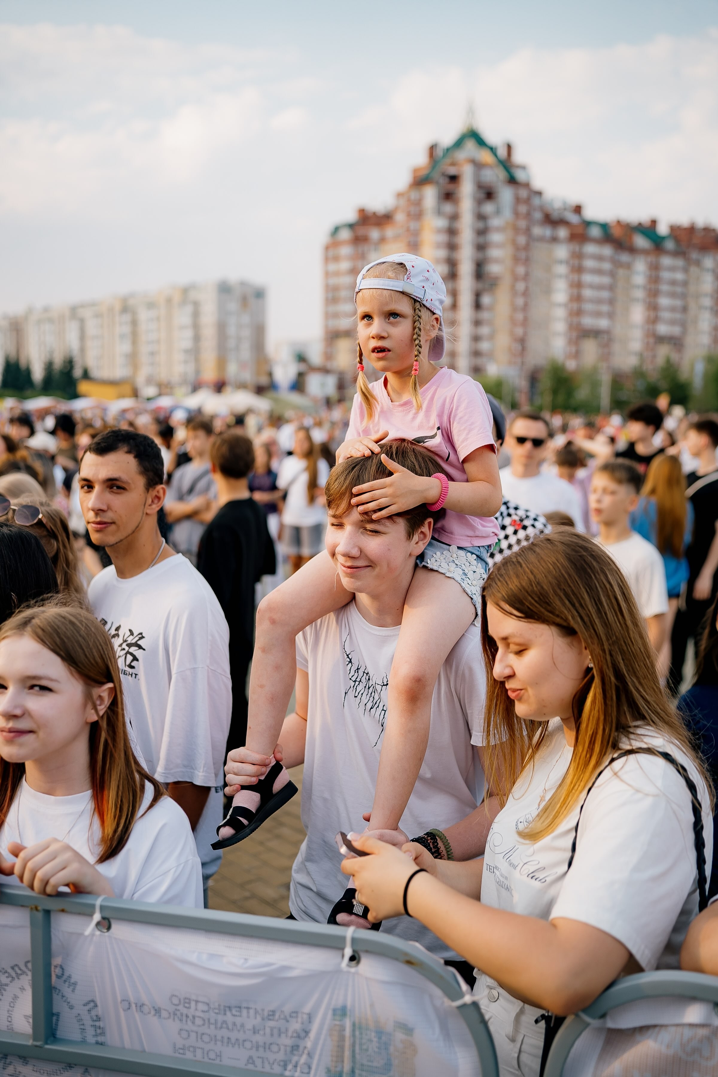 День молодежи 2026. Фотограф Сергей Кошкин. Репортажная и ивент-фотография в Сургуте