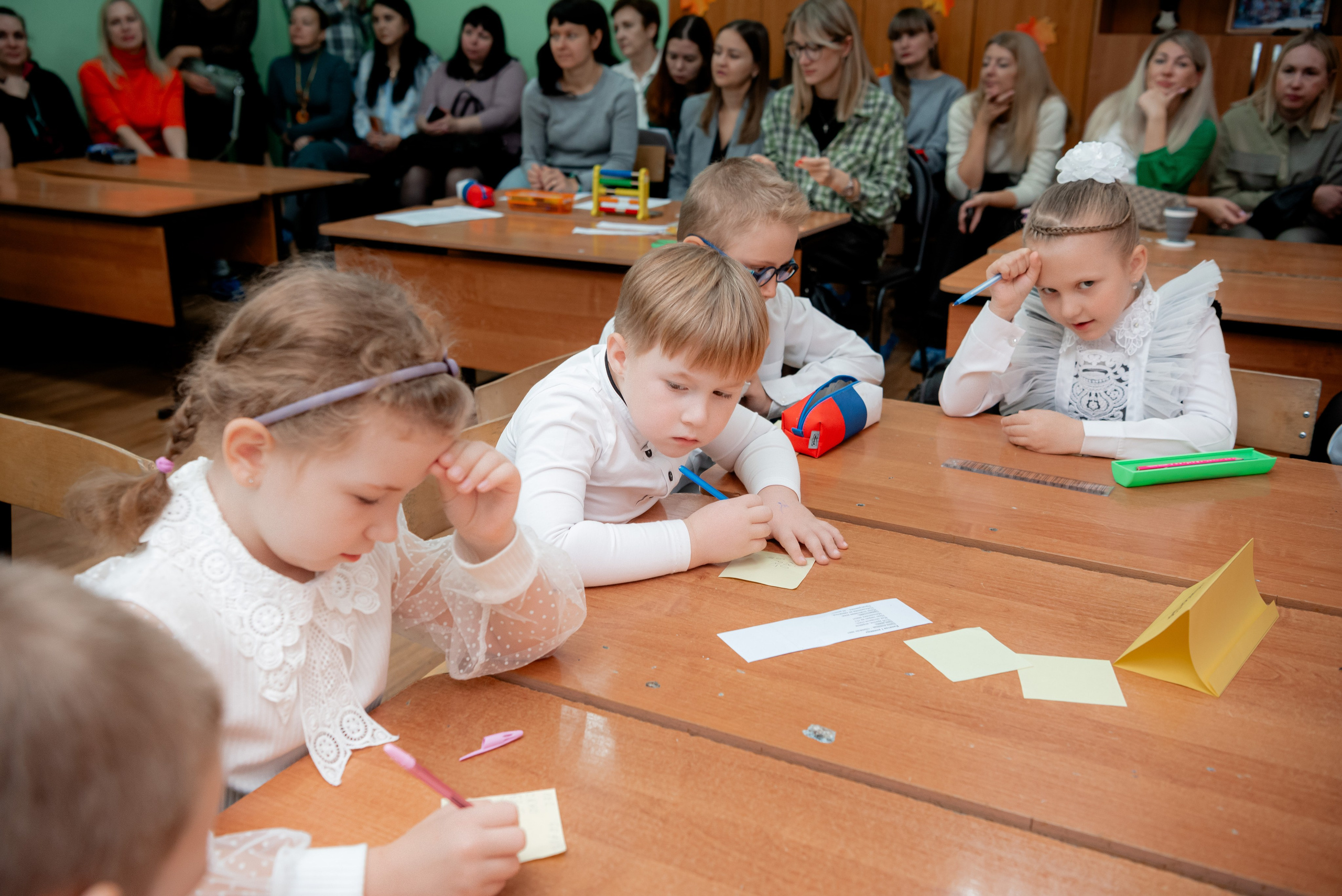 Открытый урок первоклашек в Школе. Фотограф в Волгограде и Волжском Александр Горбань