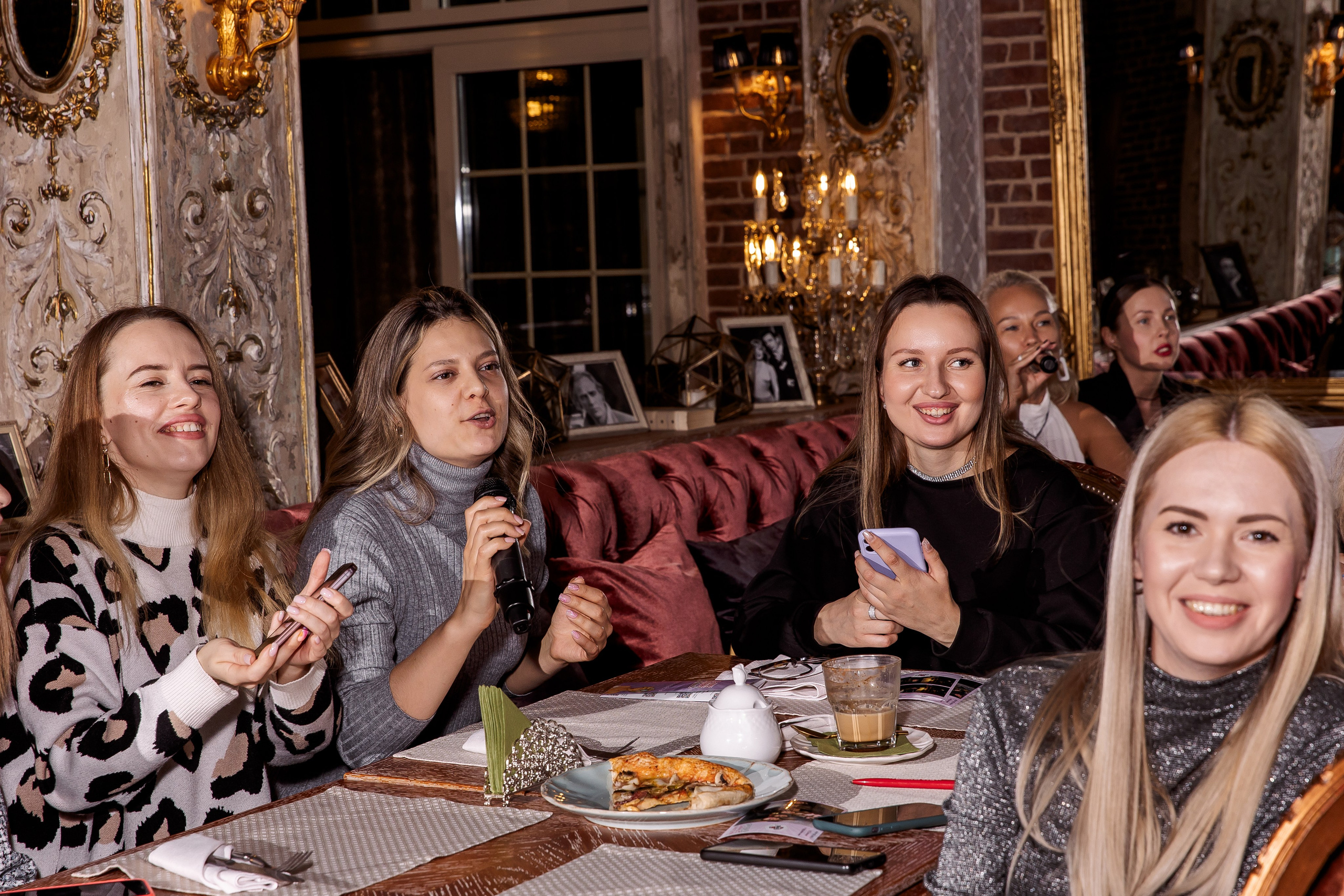 Караоке квиз-девичник. Свадебный и семейный фотограф в Челябинске Юлия Ишимова