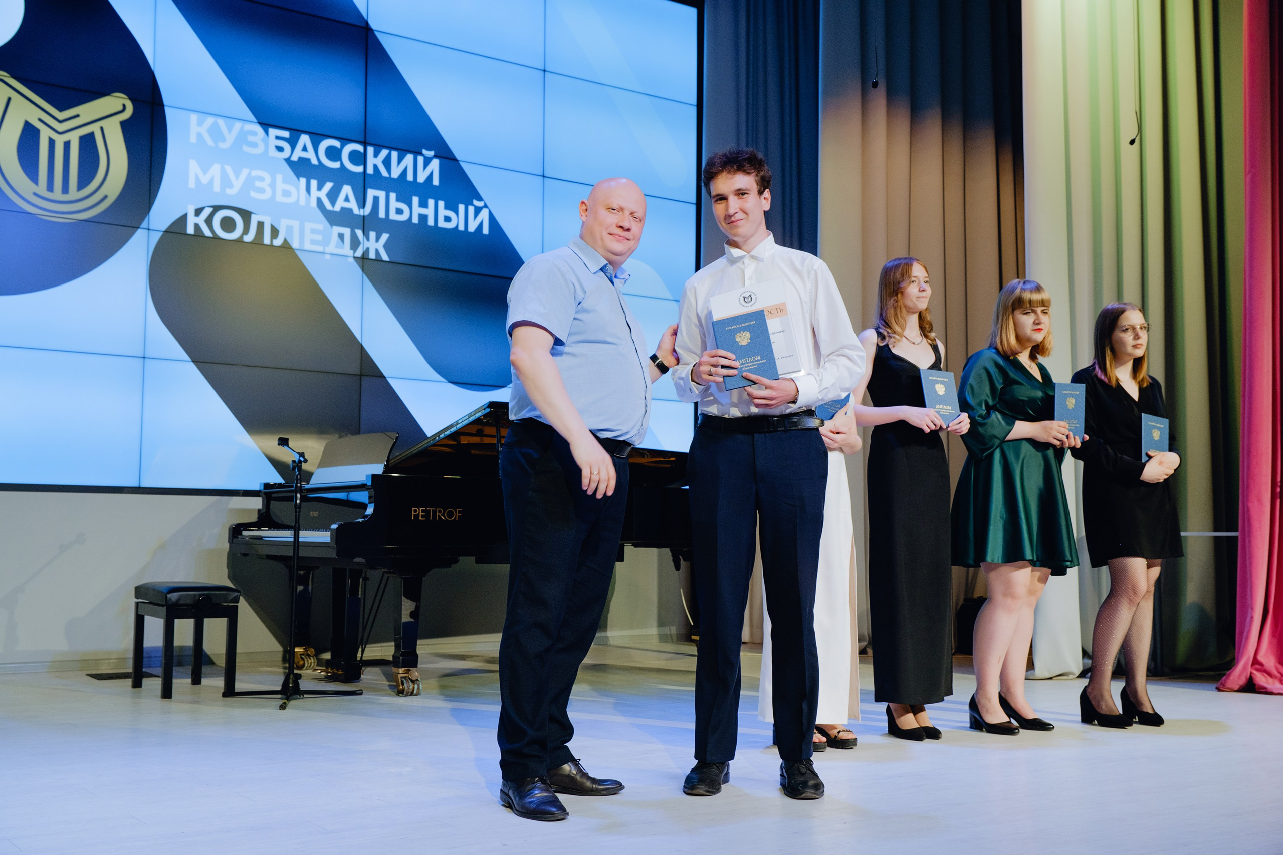 Выпускной колледж искусств ЦДШИ. Фотограф Софья Володкина