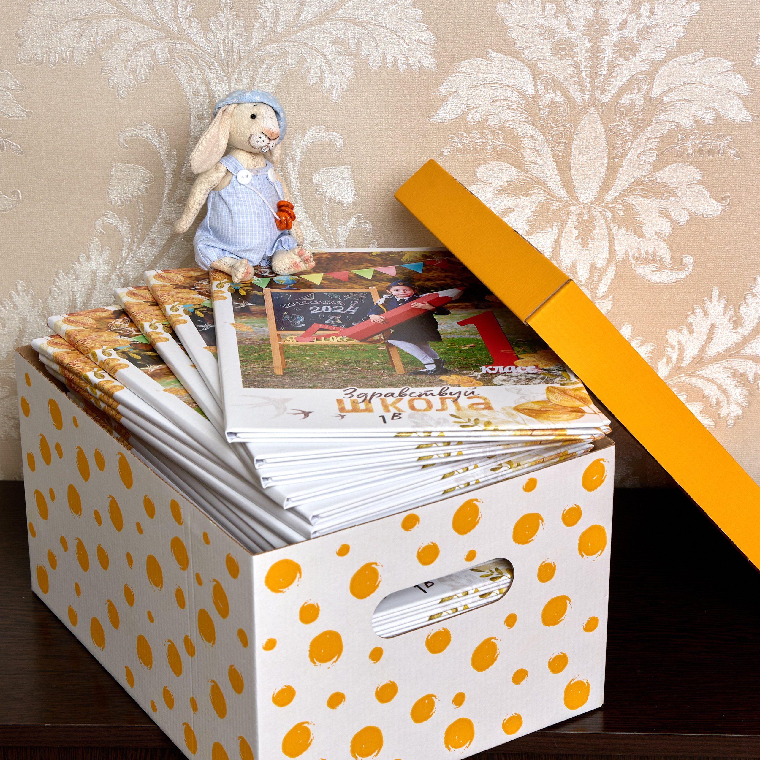 Альбом для 1 класса персональный. Фотограф Выпускные альбомы Таганрог Сергей Коробченко