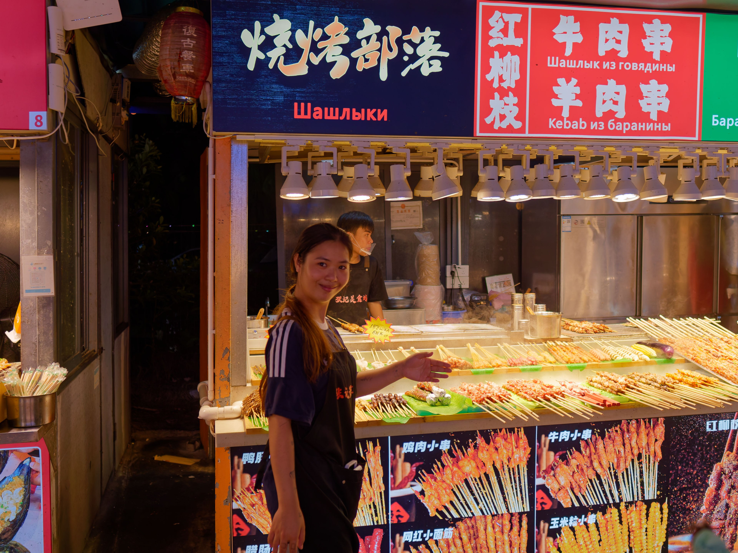 Хайнань 2026, «Food Street» ночная улица еды в Ялунване. Фотопрогулки по Миру