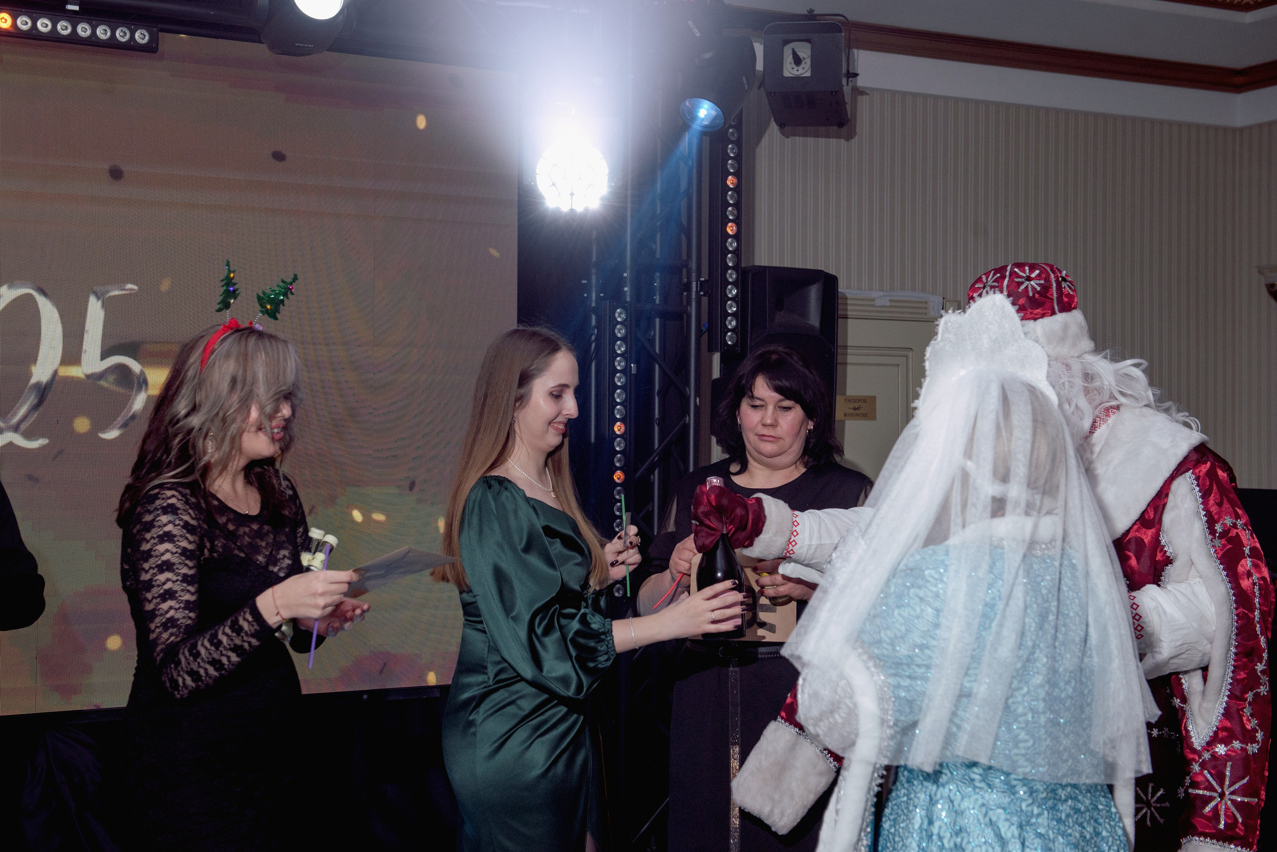 Новый год в ресторане «Розмарин». Семейный фотограф в Новочеркасске Виктория Громова