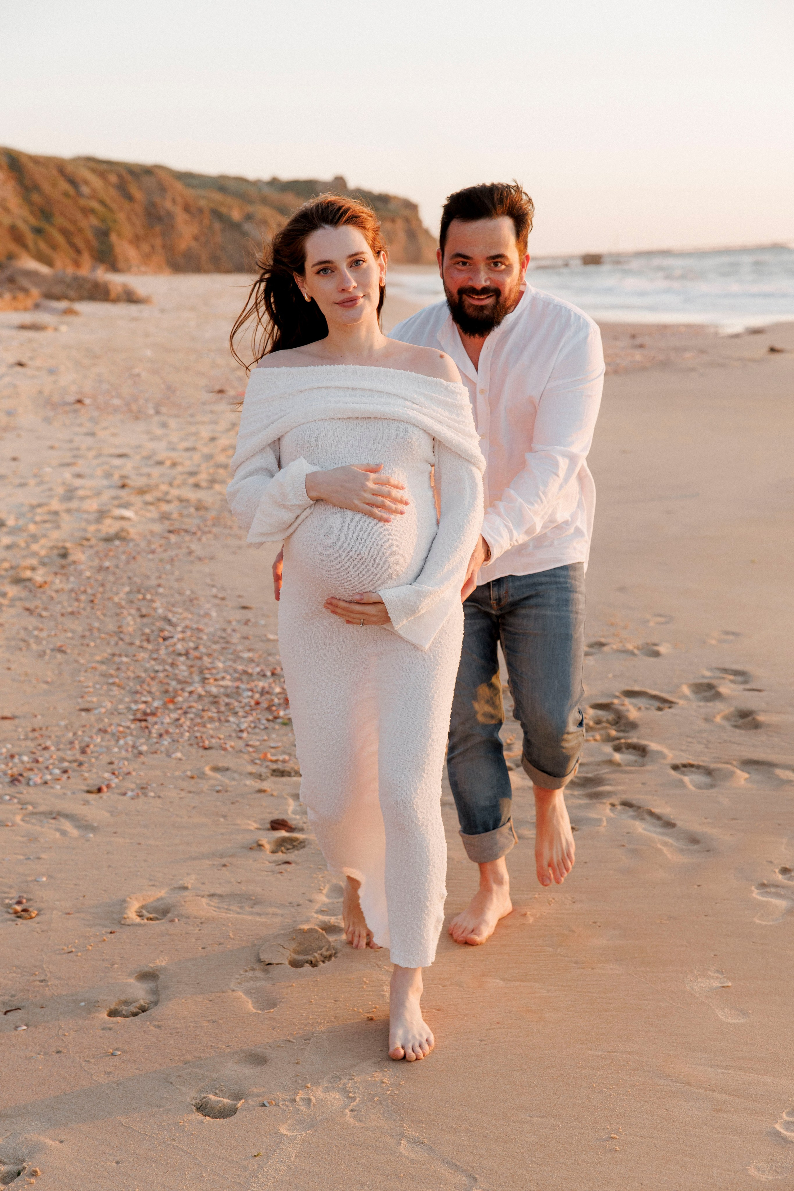 Pregnancy photoshoot (home/park/beach). Главная