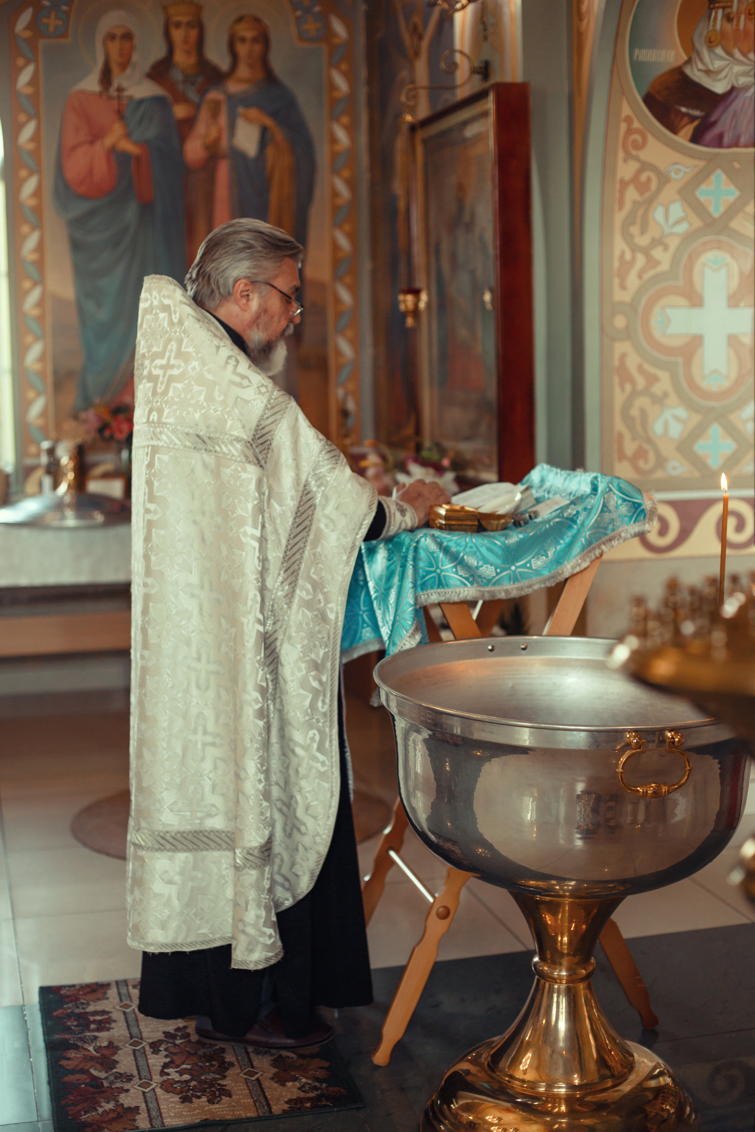 Крещение Маргариты Храм Серафима Саровского п. Пригородный. Фотограф новорожденных Оренбург Оксана Трофимова