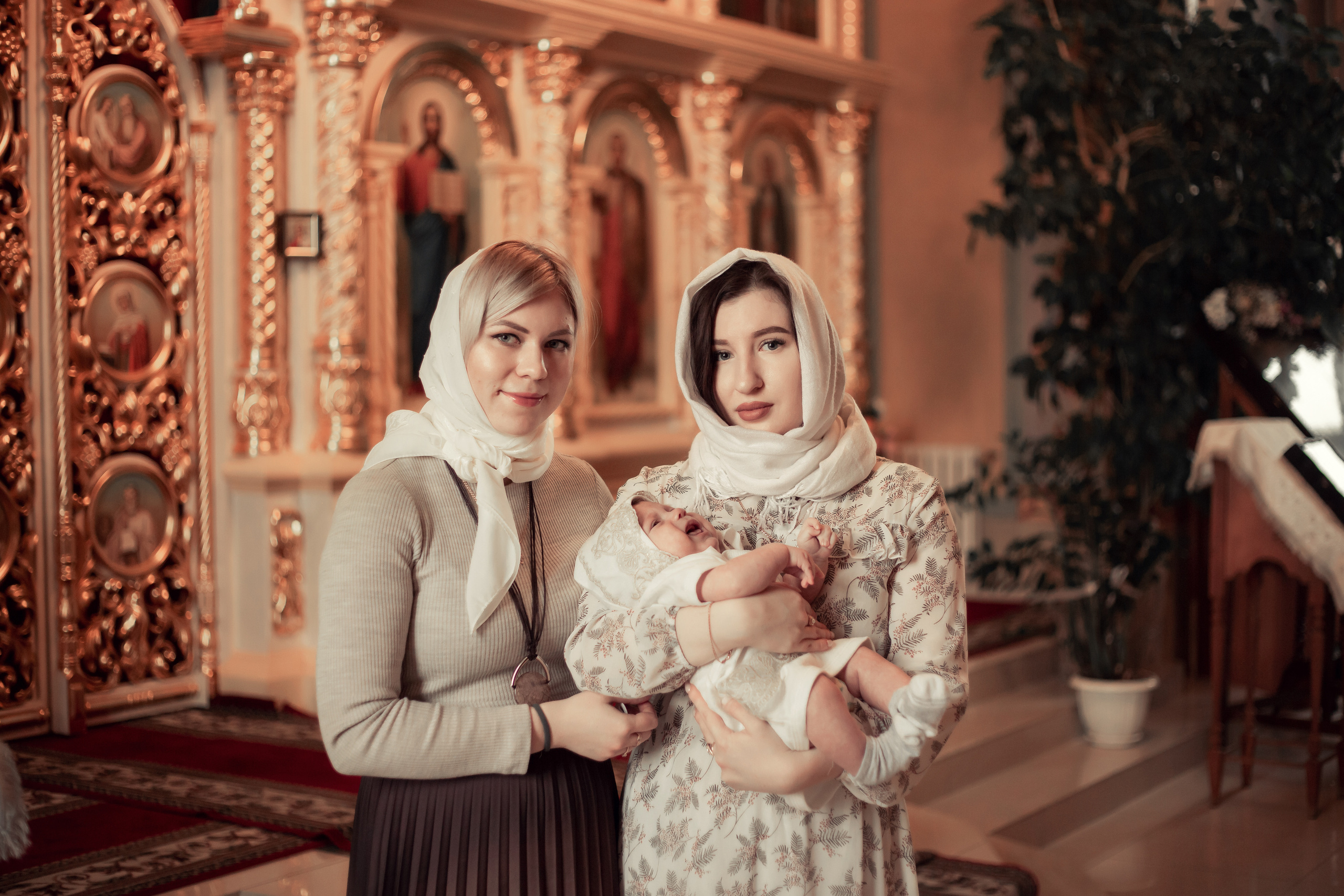 Крещение Миши Храм Серафима Саровского Пригородный. Фотограф новорожденных Оренбург Оксана Трофимова