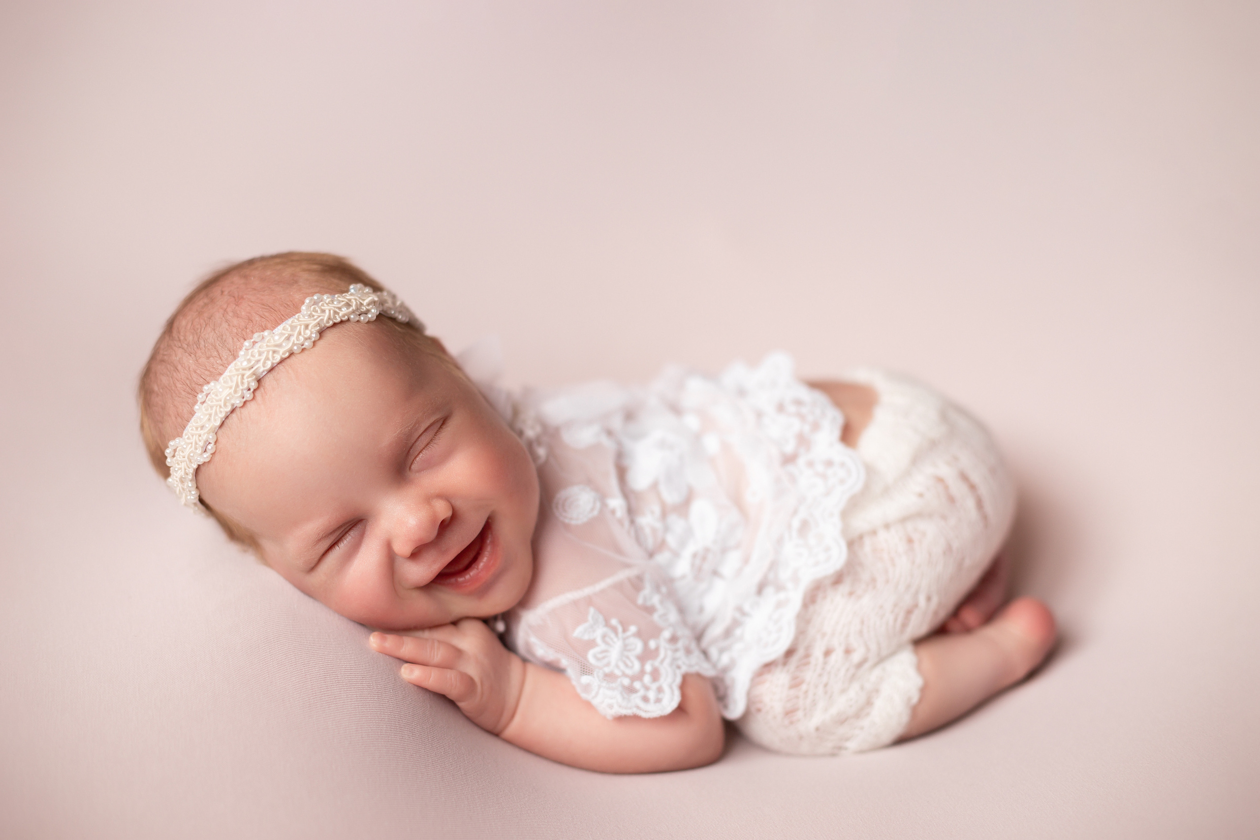 Фотограф новорожденных Оренбург Оксана Трофимова