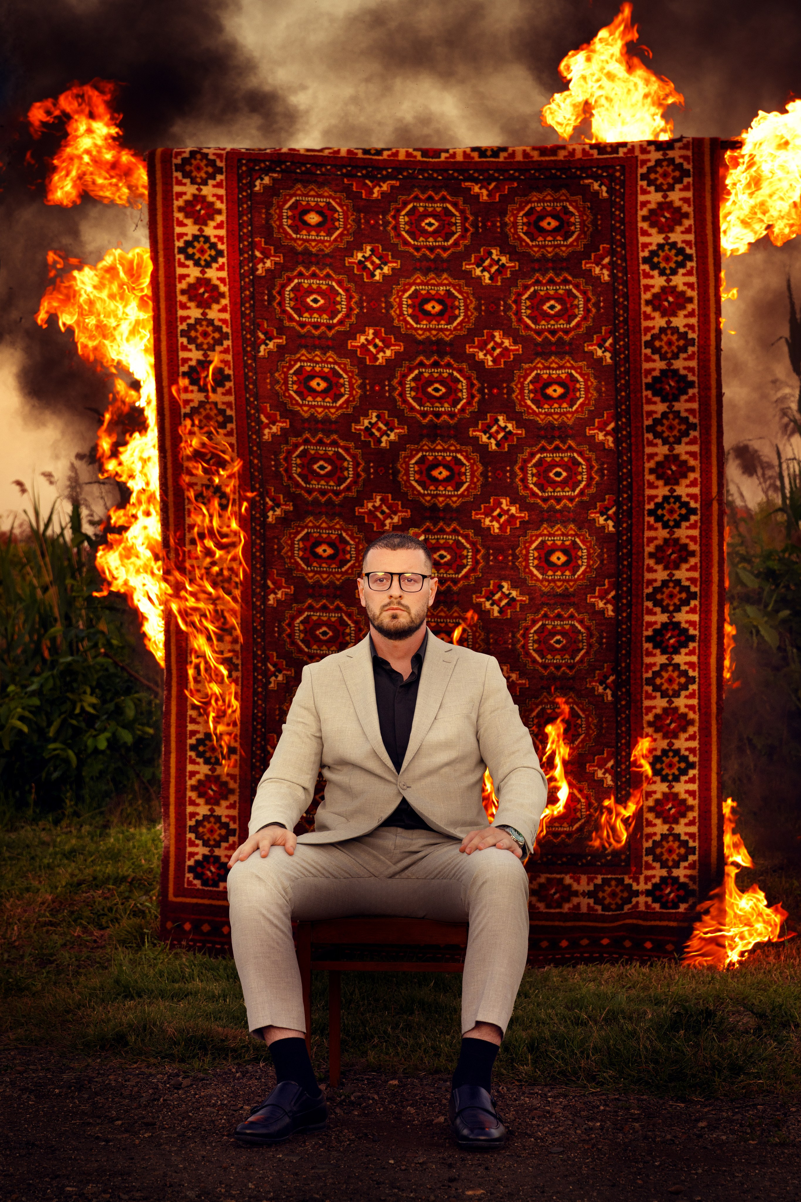 Ковровое огнище (огонь за спиной, а на душе покой). Главная