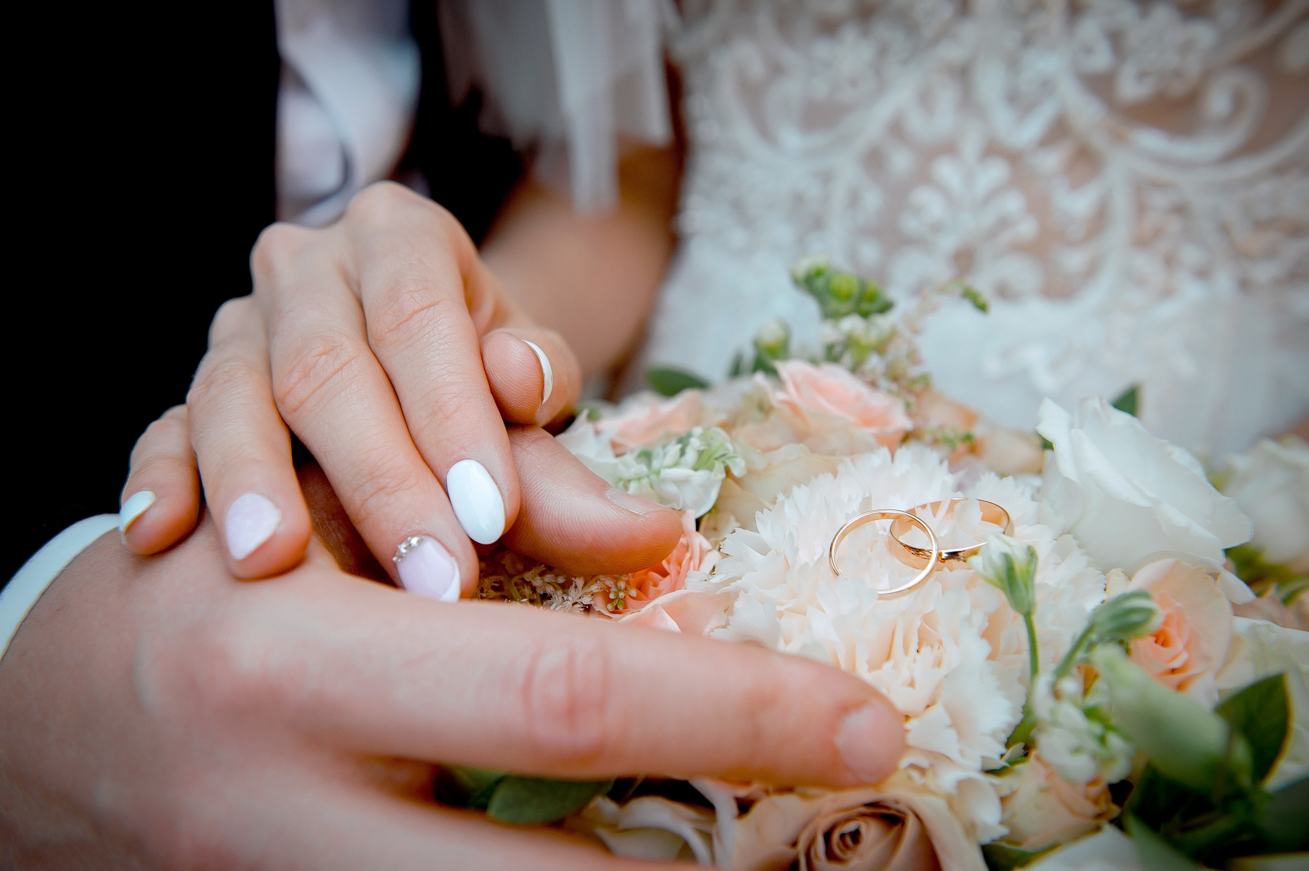 Свадебная фотопрогулка в Коломенском летом. Свадебный и семейный фотограф Виктория Носачёва. Щелково, Москва и МО