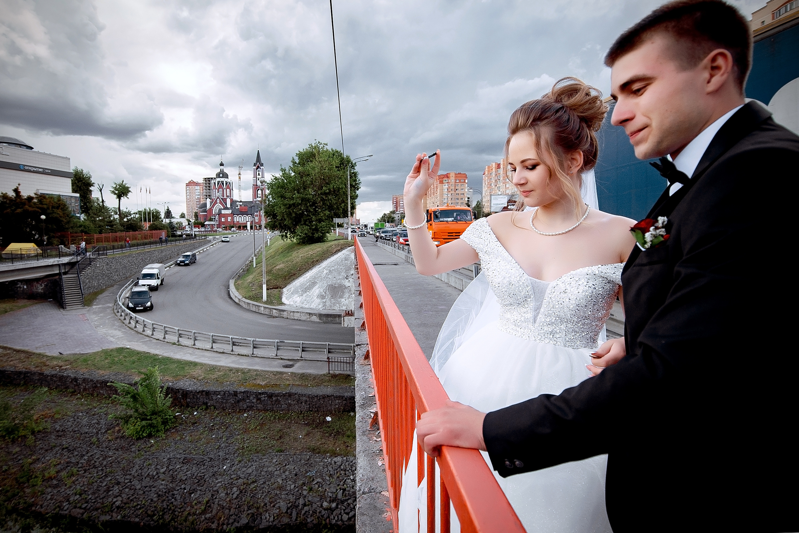 Свадебная фотопрогулка на Черном озере во Фрязино с банкетом в "Загоро. Свадебный и семейный фотограф Виктория Носачёва. Щелково, Москва и МО