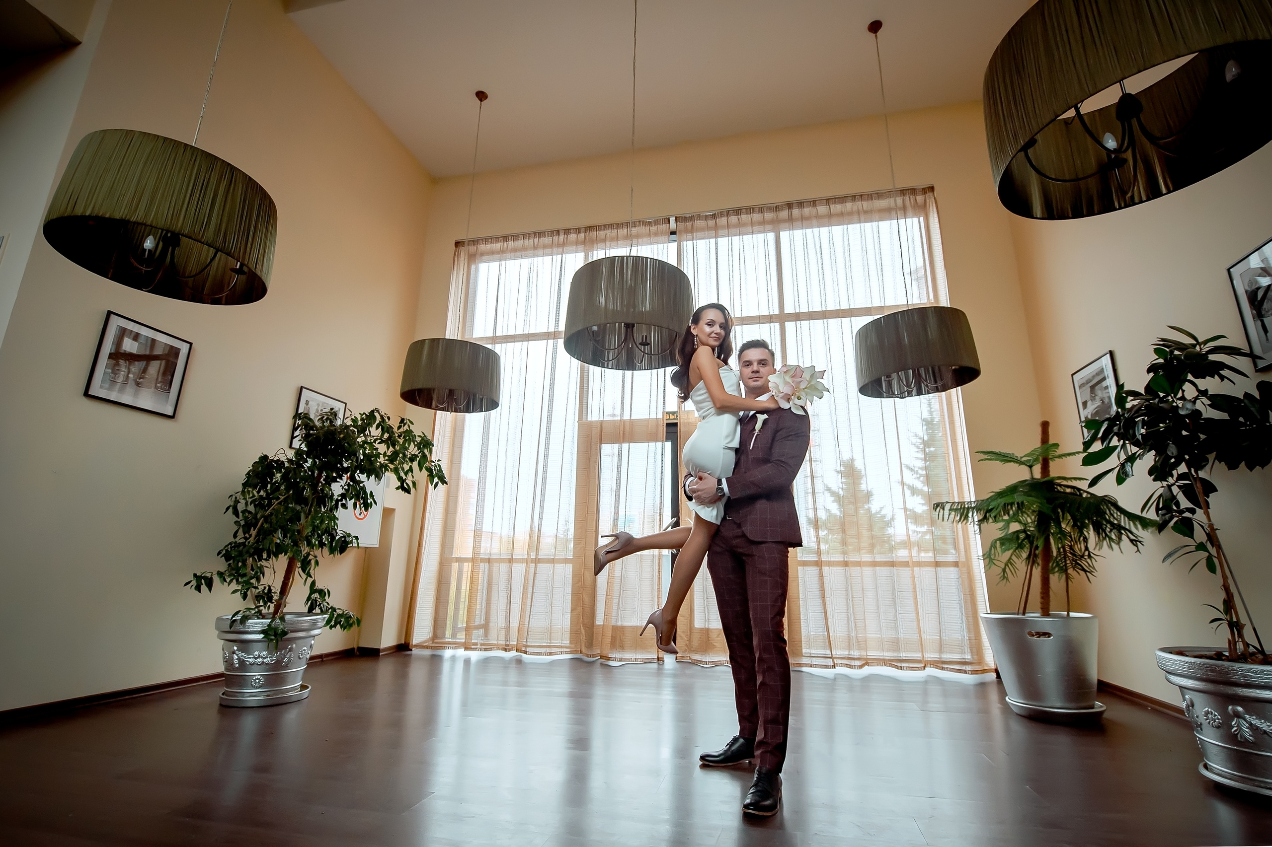 Кинотеатр Пять звезд в Щелково как локация для свадебной фотосессии.