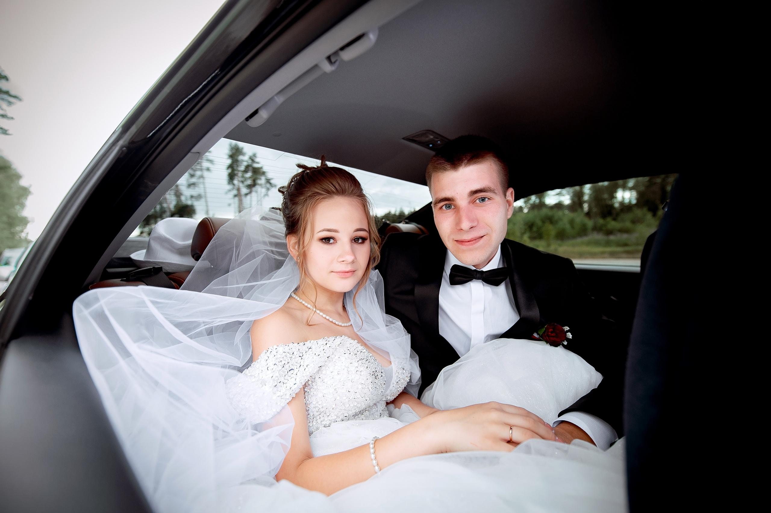 Свадебная фотопрогулка на Черном озере во Фрязино с банкетом в "Загоро. Свадебный и семейный фотограф Виктория Носачёва. Щелково, Москва и МО