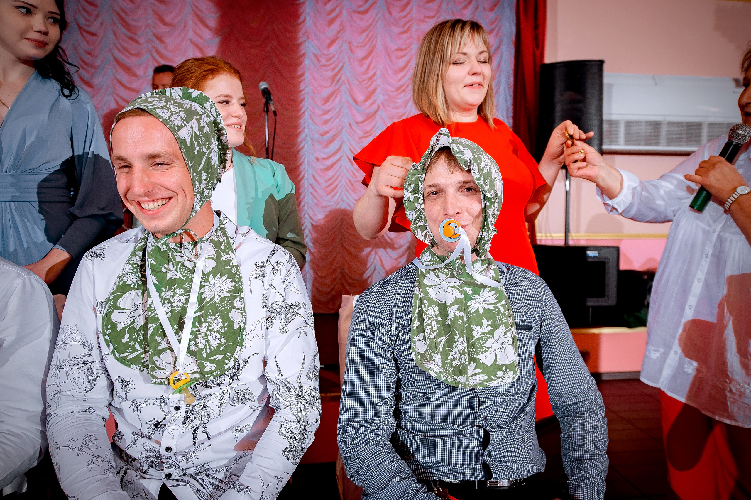 Свадебная фотопрогулка на Черном озере во Фрязино с банкетом в "Загоро. Свадебный и семейный фотограф Виктория Носачёва. Щелково, Москва и МО