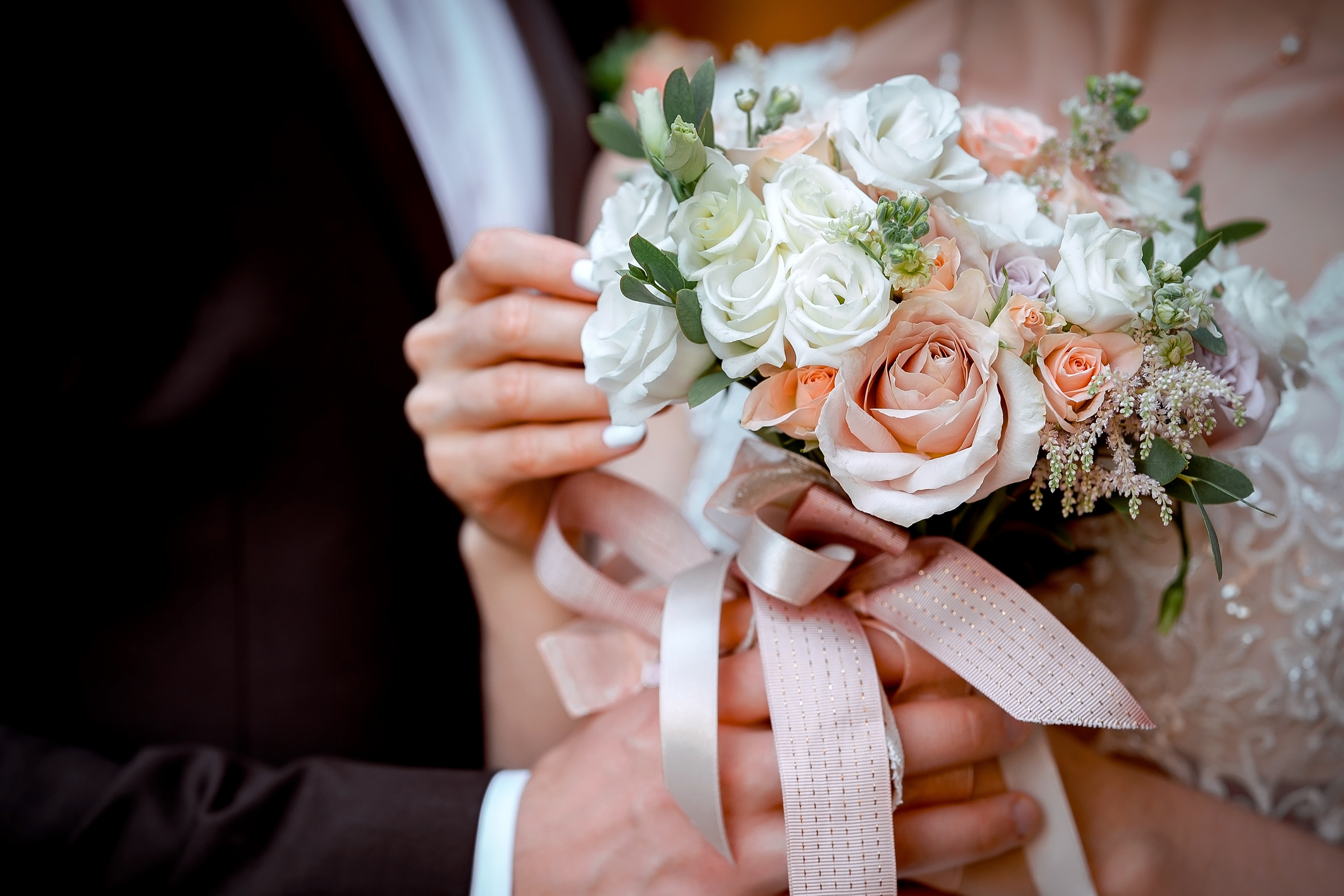 Свадебная фотопрогулка в Коломенском летом. Свадебный и семейный фотограф Виктория Носачёва. Щелково, Москва и МО